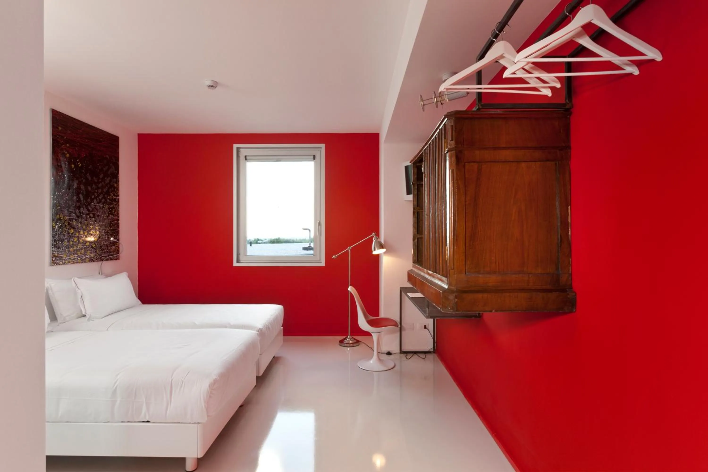 Photo of the whole room, Bed in Aiden by Best Western JHD Dunant Hotel