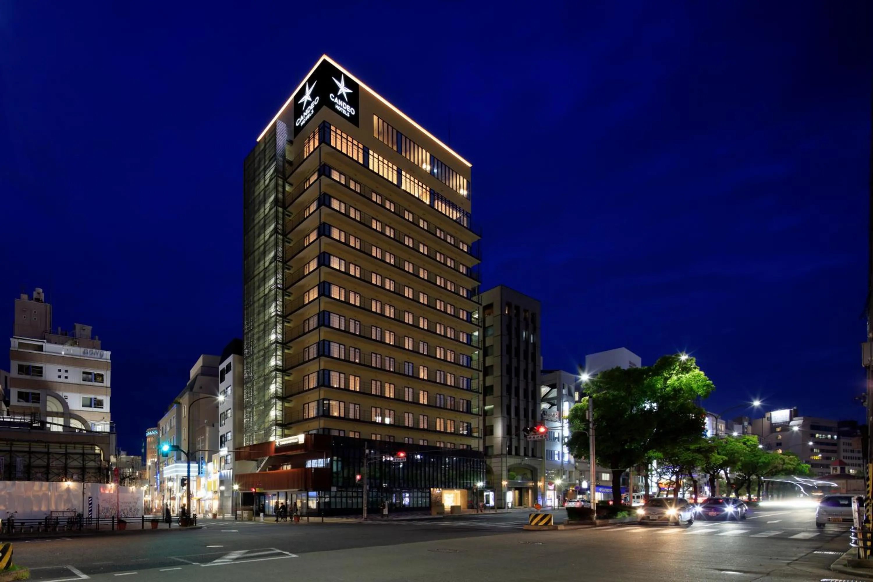 Property building in Candeo Hotels Kobe Tor Road