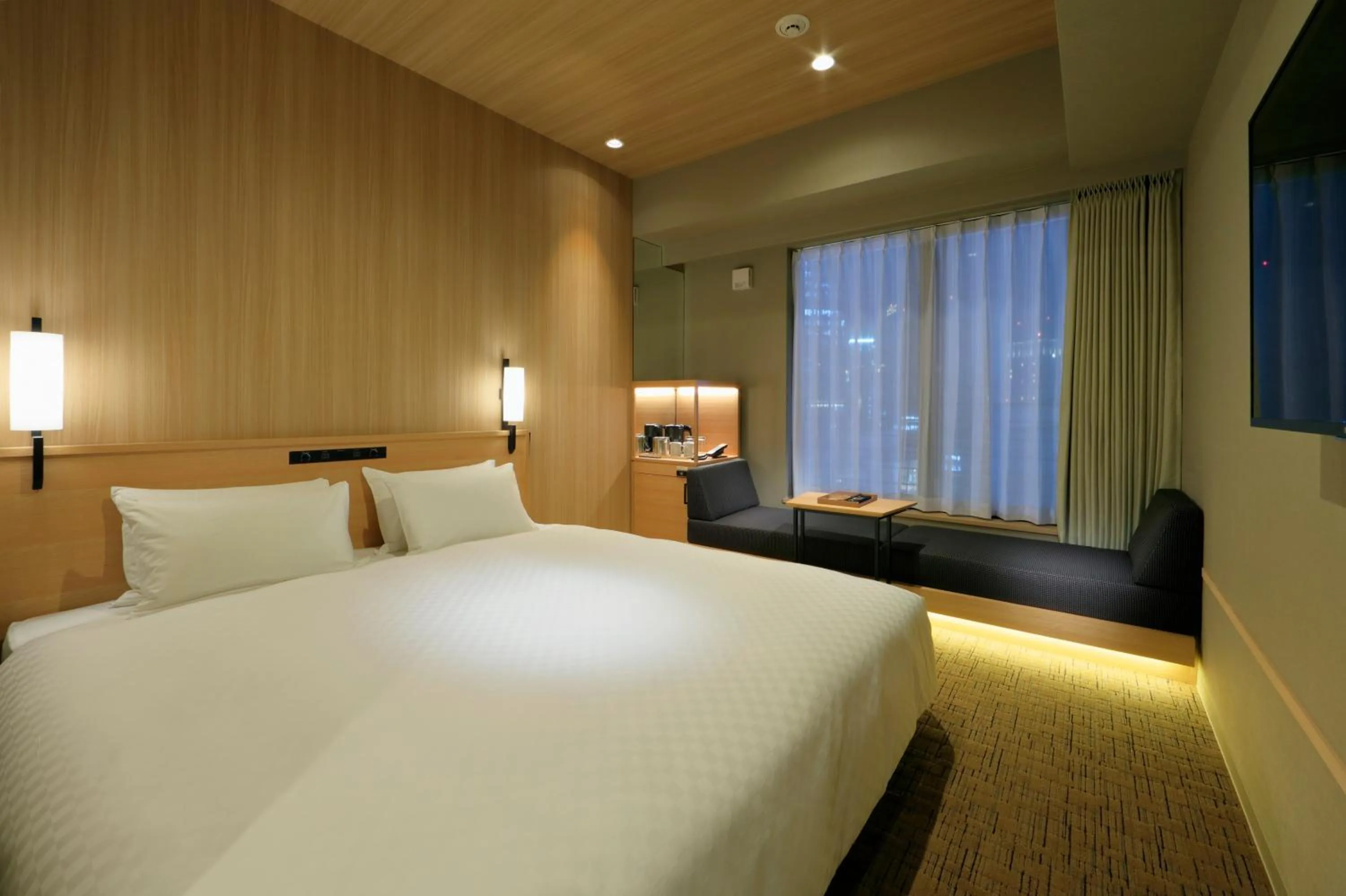 King Room - Non-Smoking in Candeo Hotels Kobe Tor Road