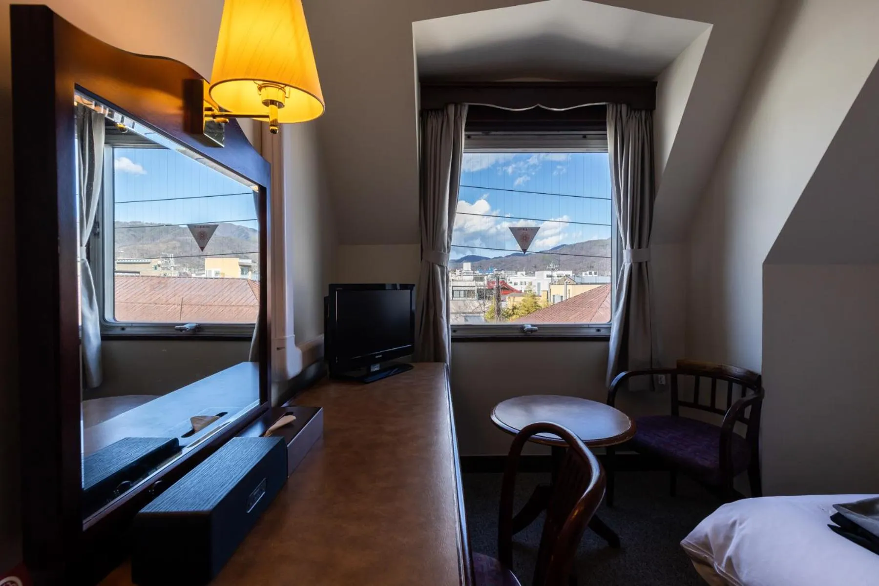 View (from property/room), Bed in Matsumoto Hotel Kagetsu