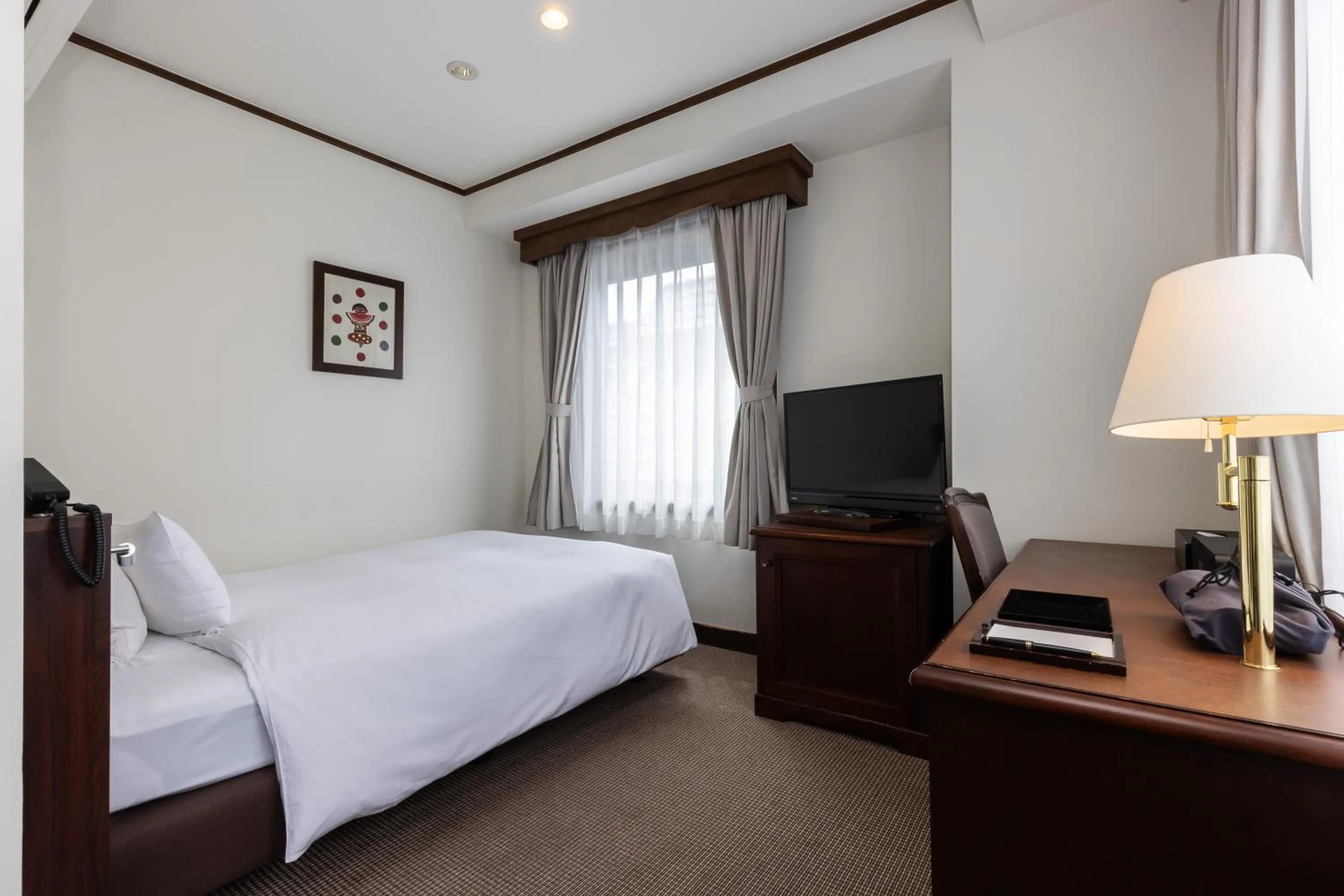 Photo of the whole room, Bed in Matsumoto Hotel Kagetsu