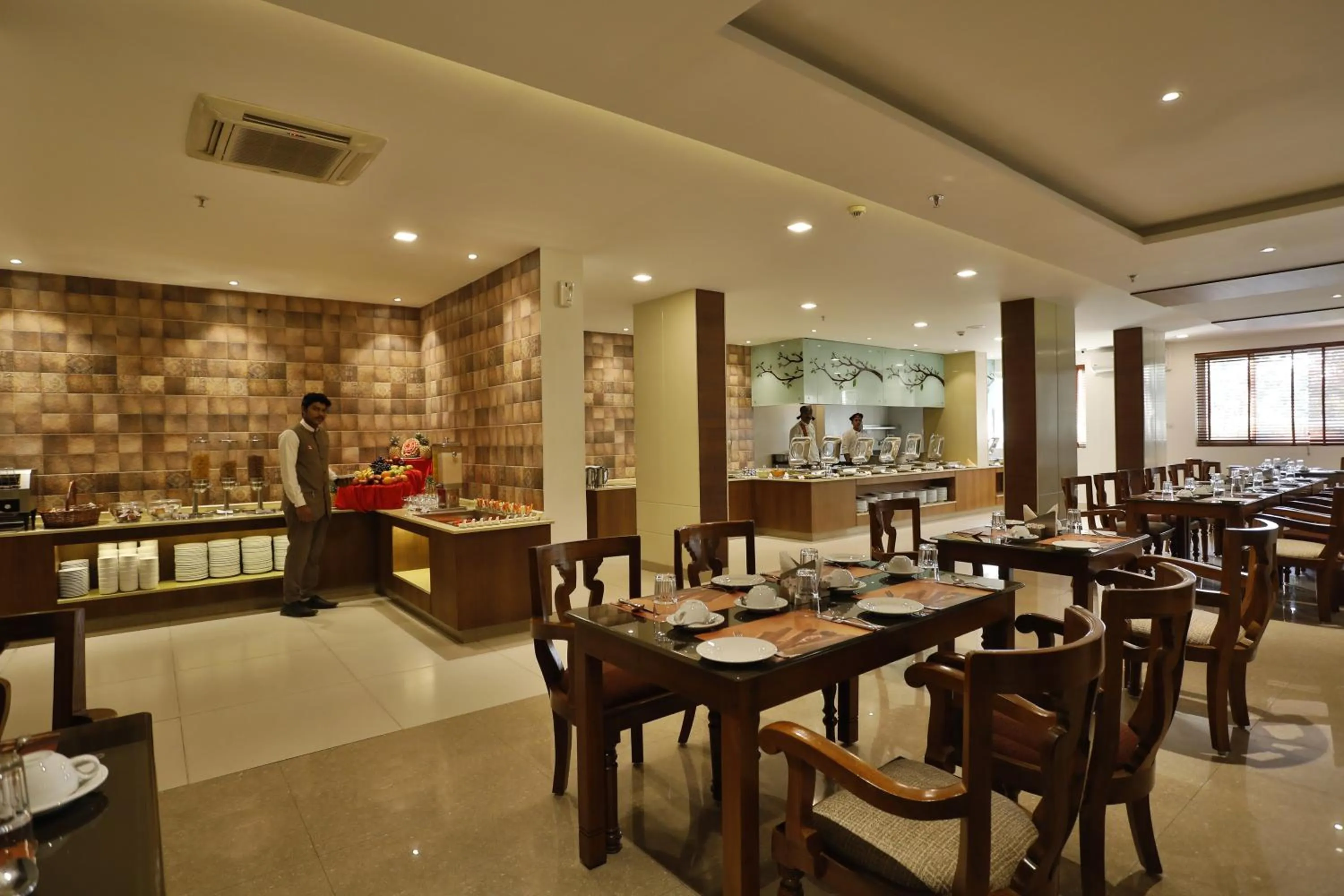 Restaurant/places to eat in Sterling Thekkady