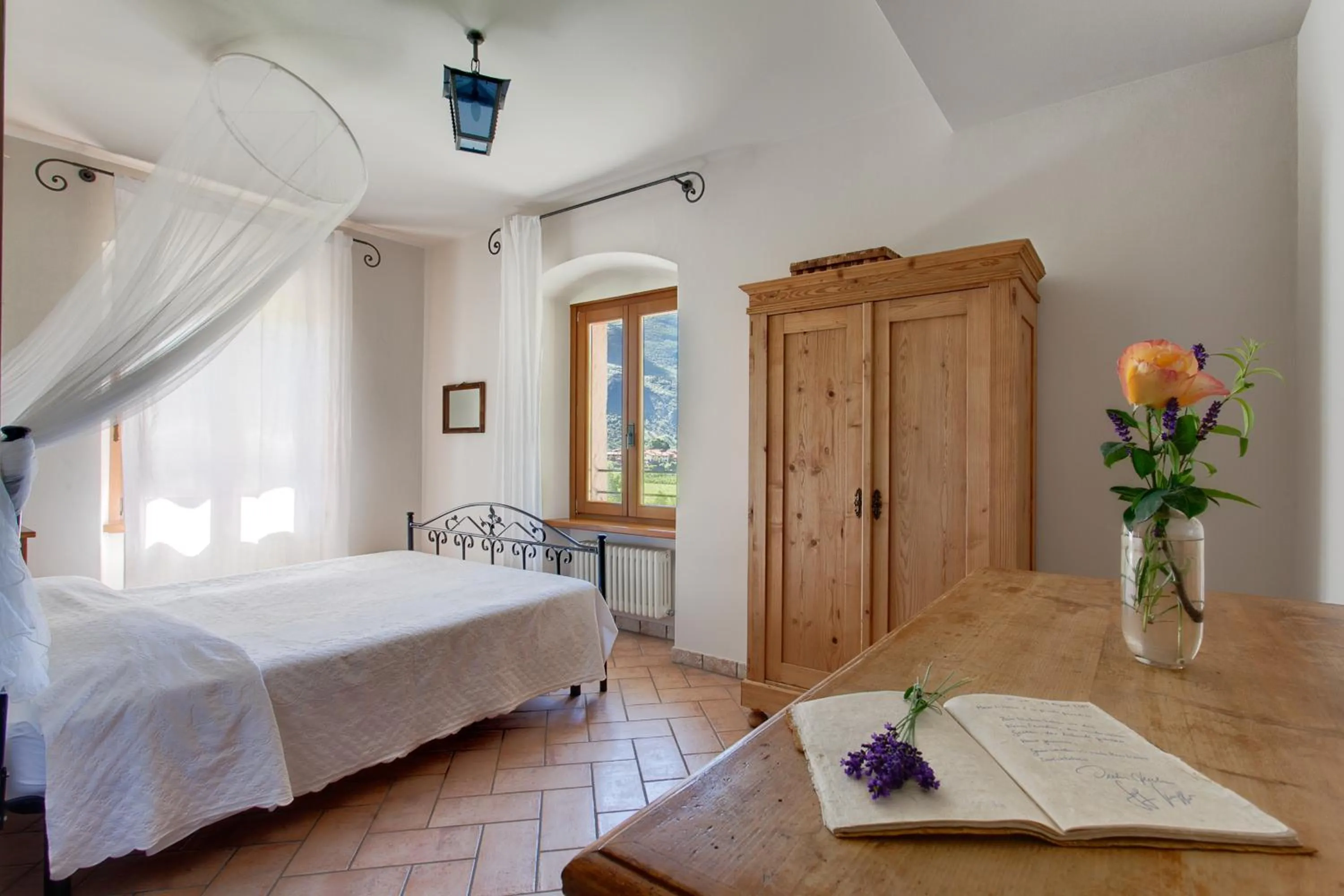 Bed in Agriturismo Maso Lizzone