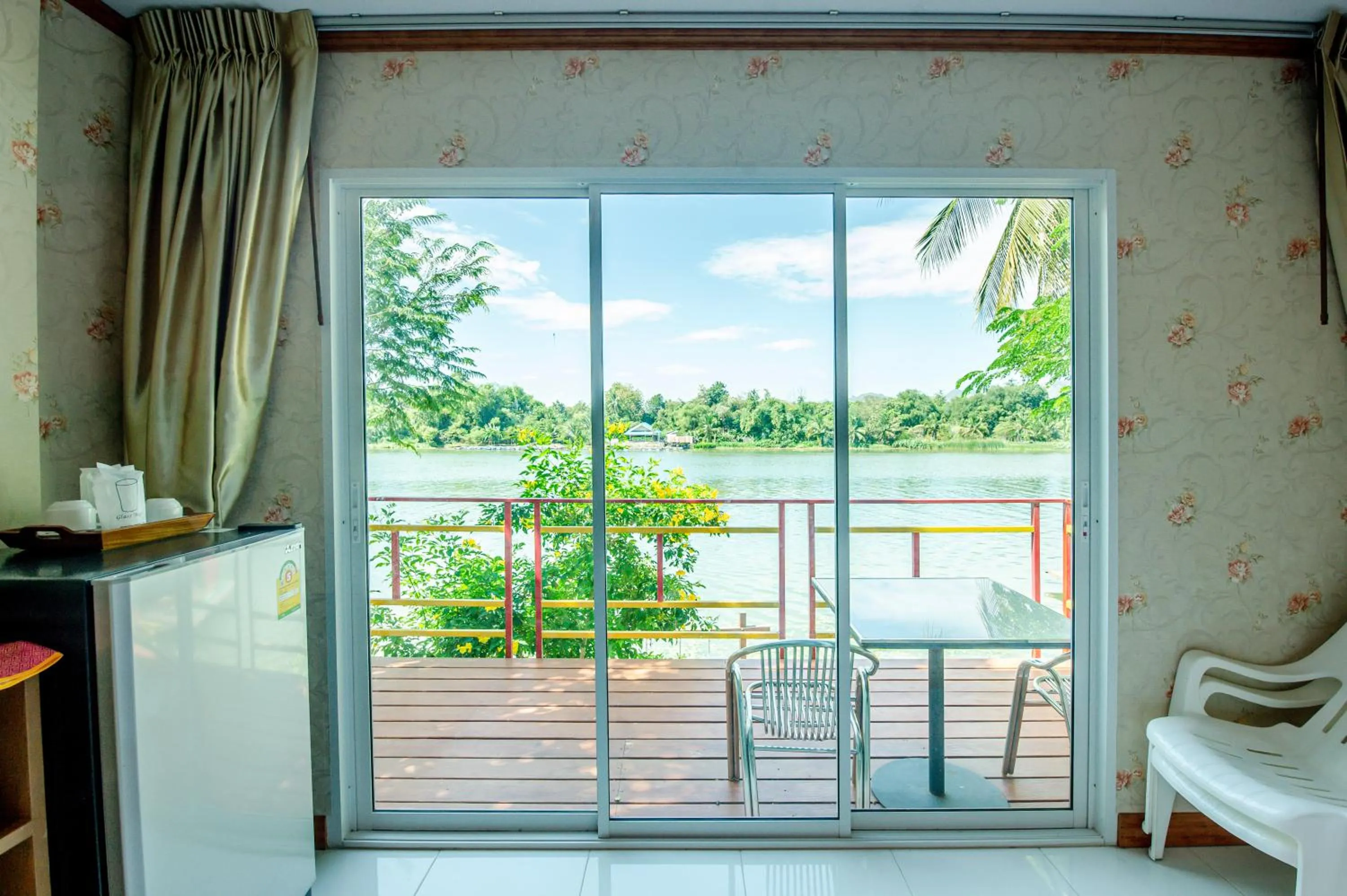 Property building in Golden Dragon Kanchanaburi