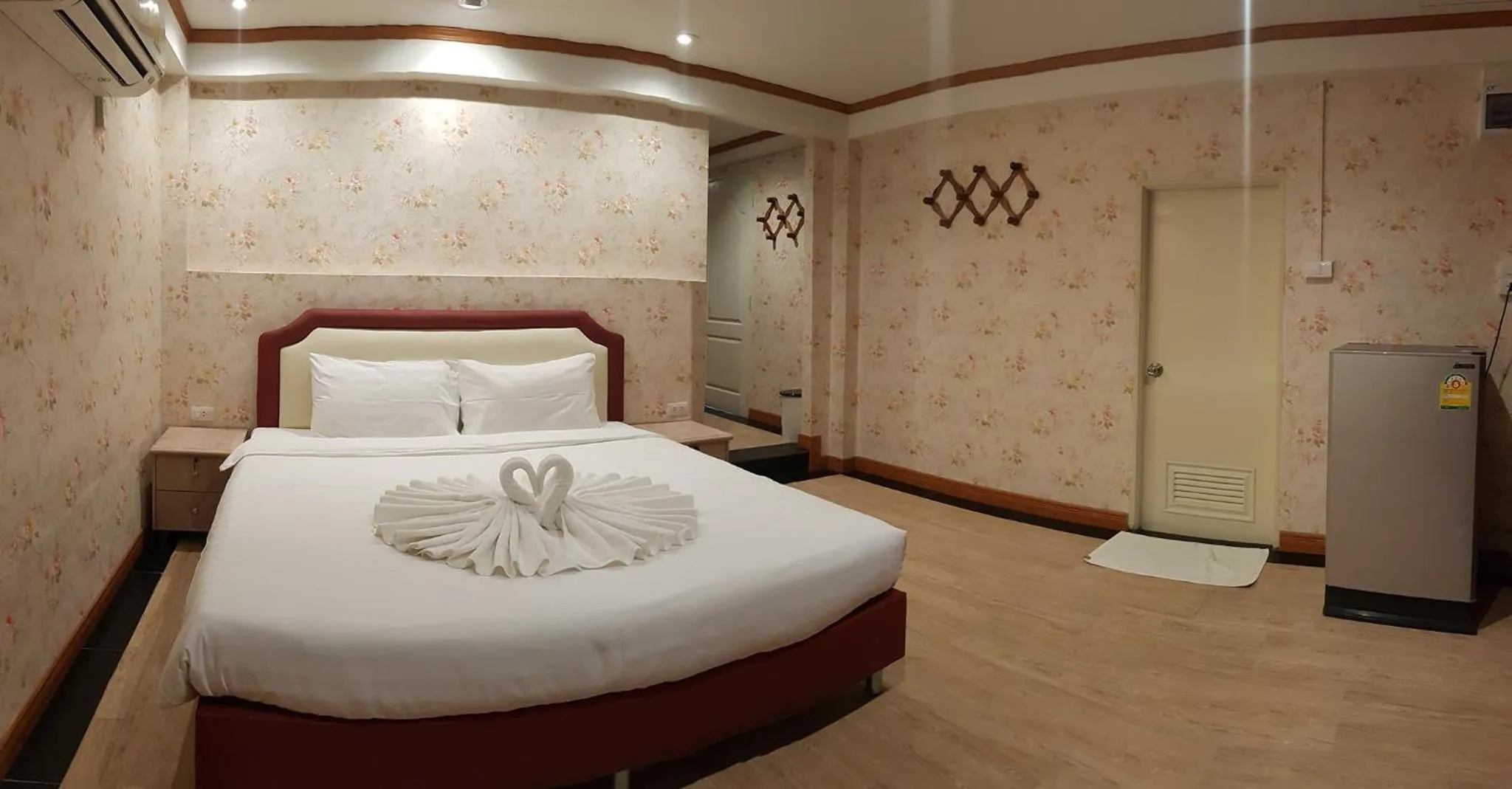 Bed in Golden Dragon Kanchanaburi