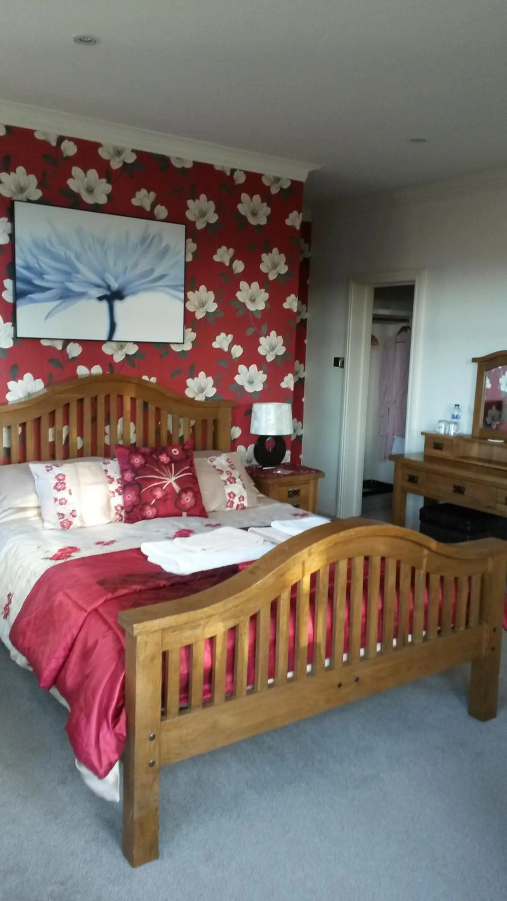 Photo of the whole room in Ashbourne House