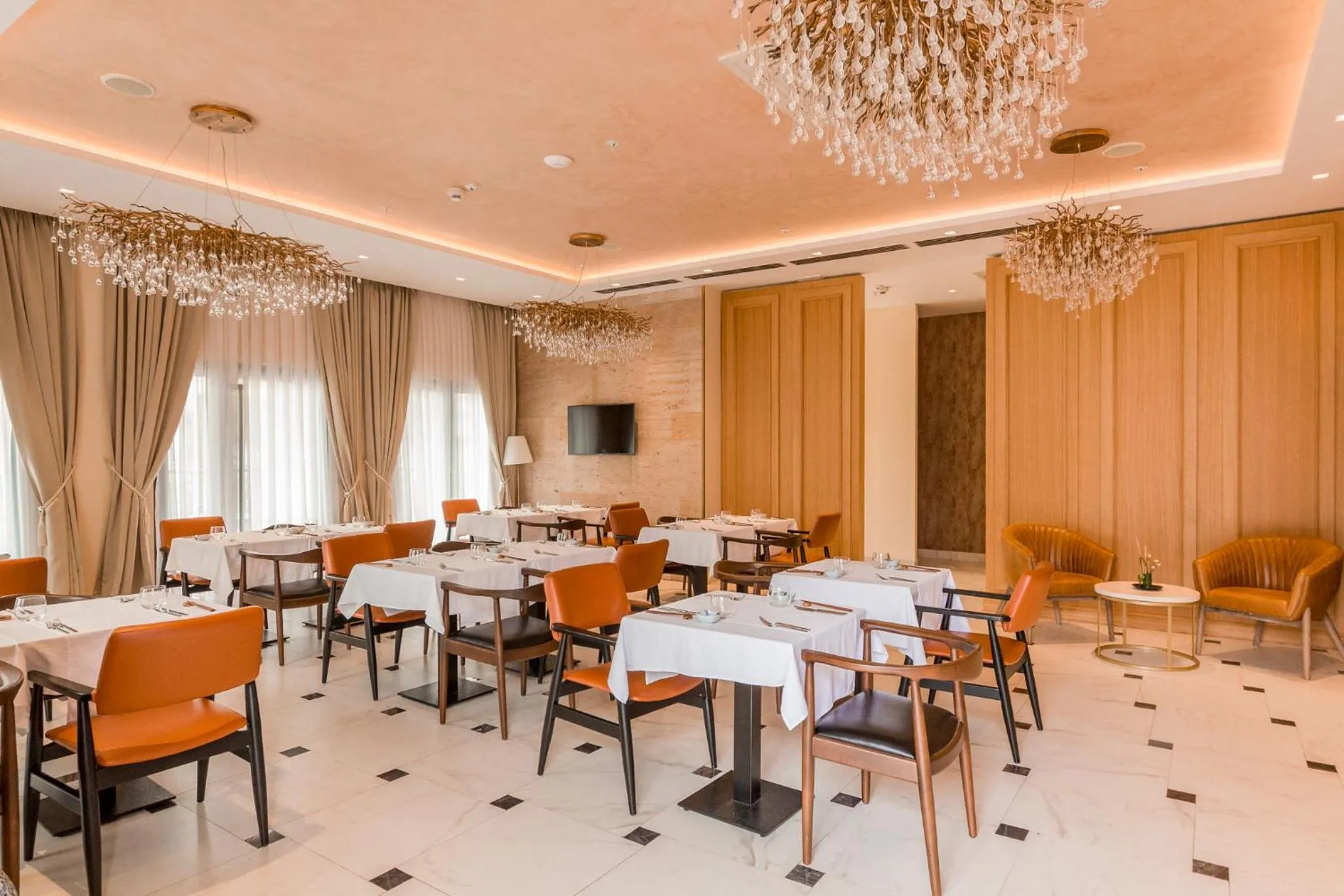 Restaurant/places to eat in HUMA Kotor Bay Hotel and Villas