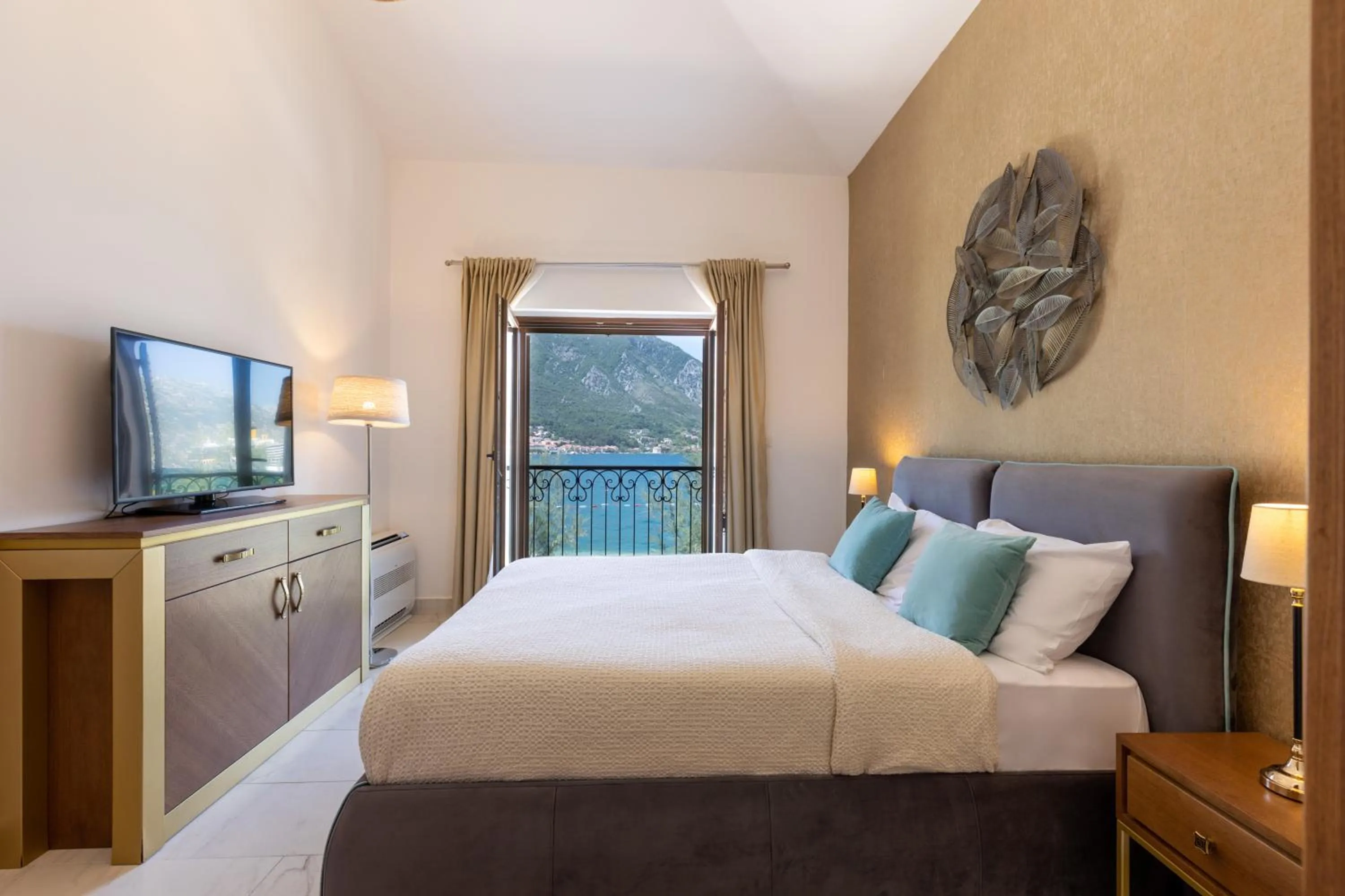 Photo of the whole room, Bed in HUMA Kotor Bay Hotel and Villas