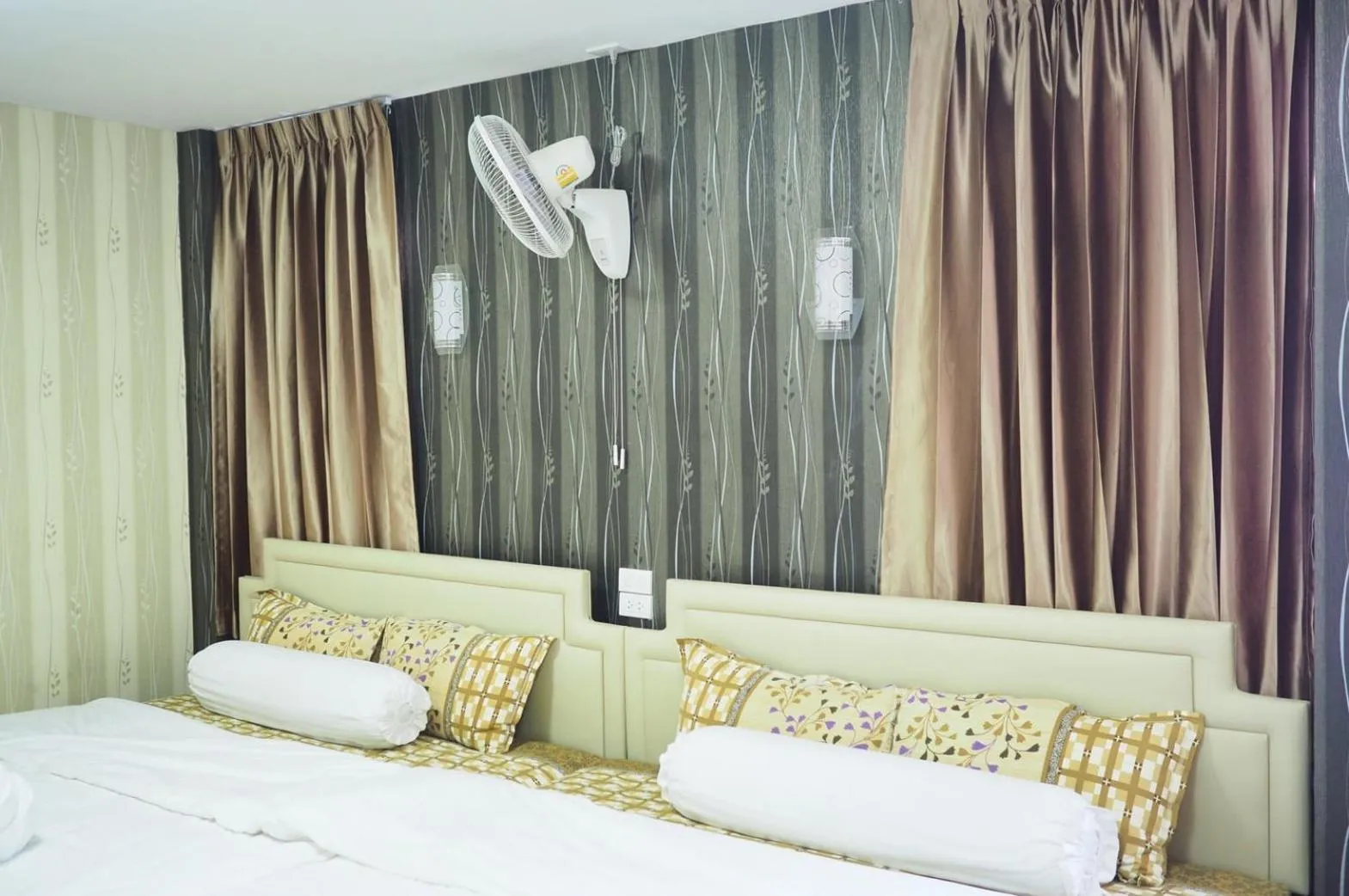 Hari Om Delhi Darbar