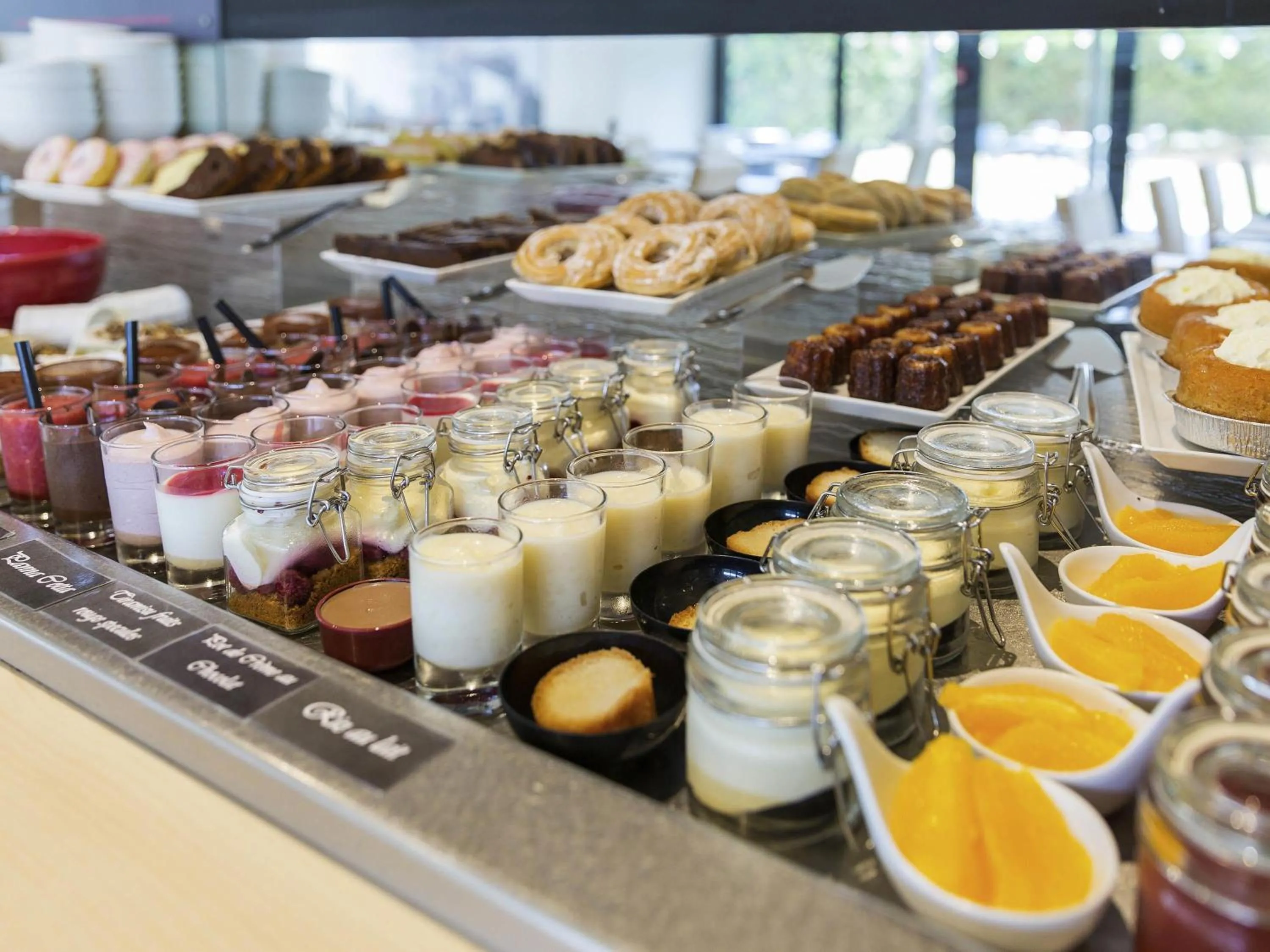 Restaurant/places to eat in ibis budget Lyon Est Chaponnay