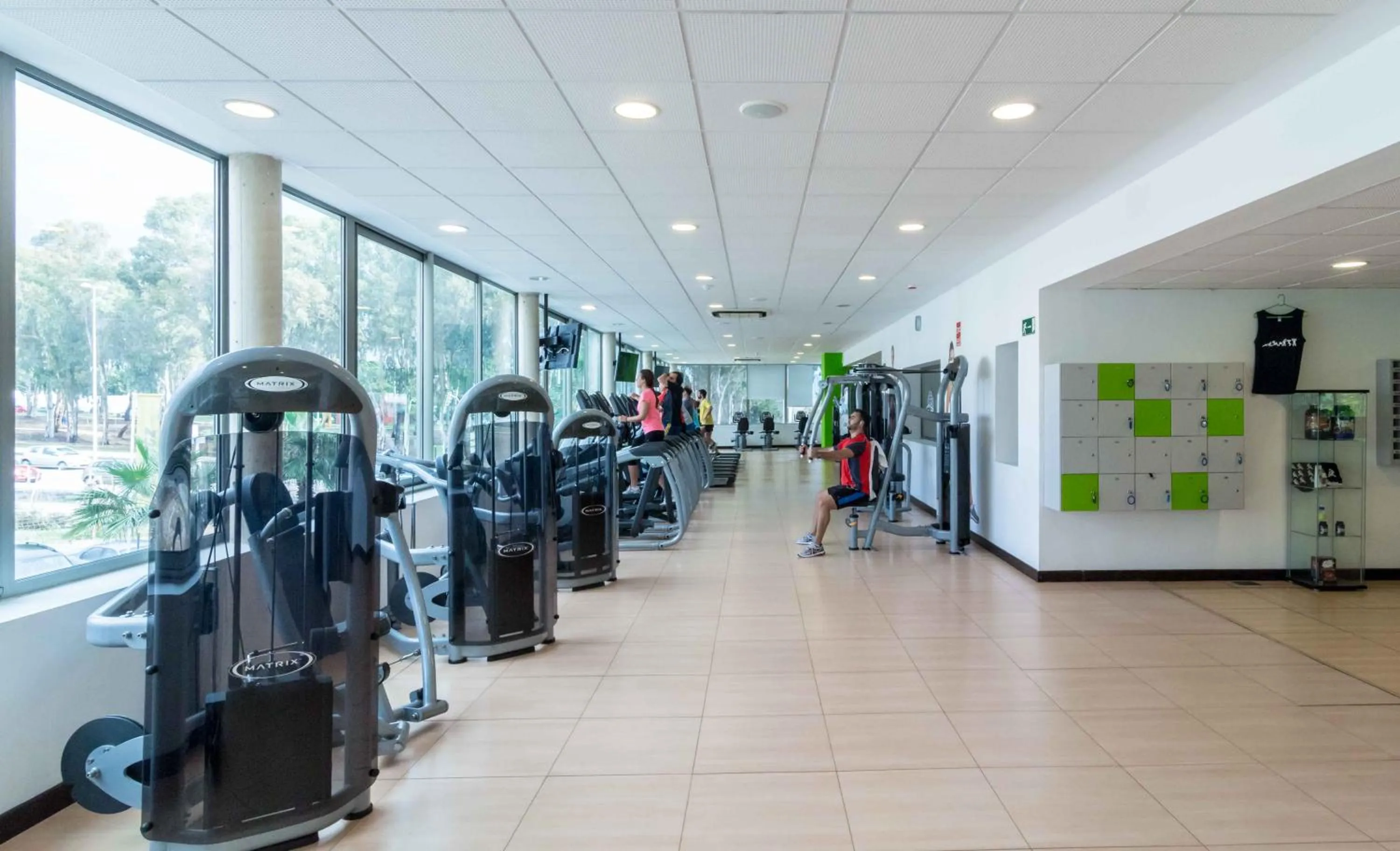 Fitness centre/facilities in Suittes Hotel