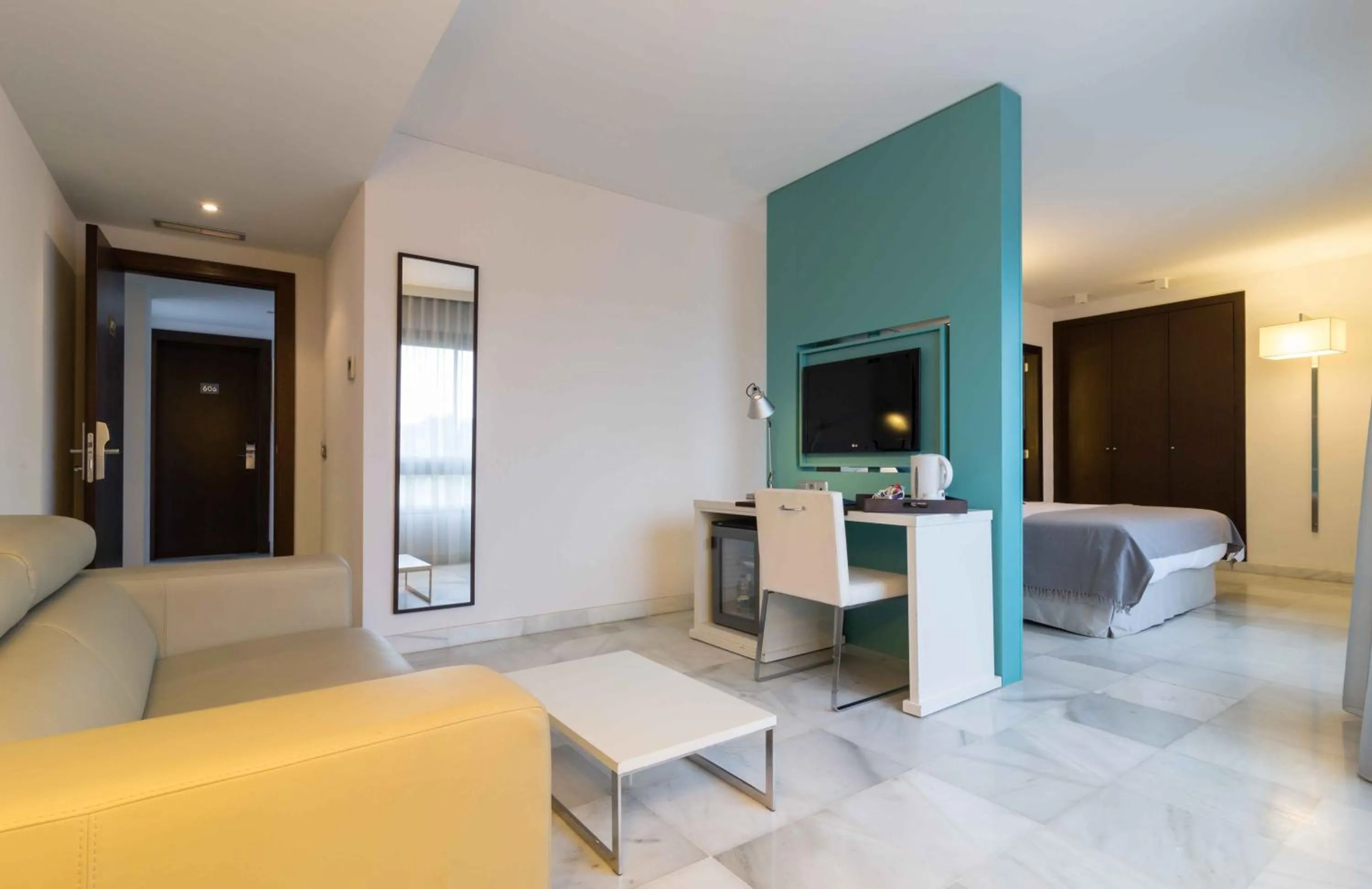 Living room in Suittes Hotel