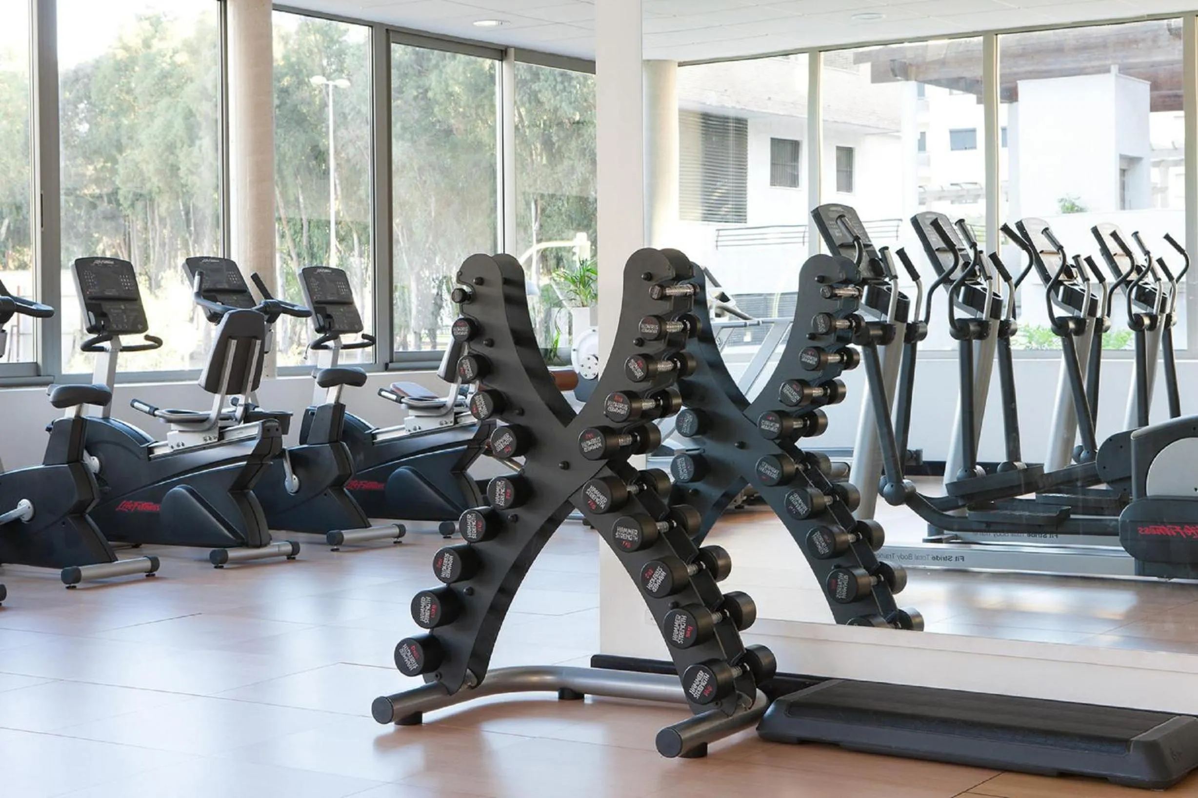 Fitness centre/facilities in Suittes Hotel