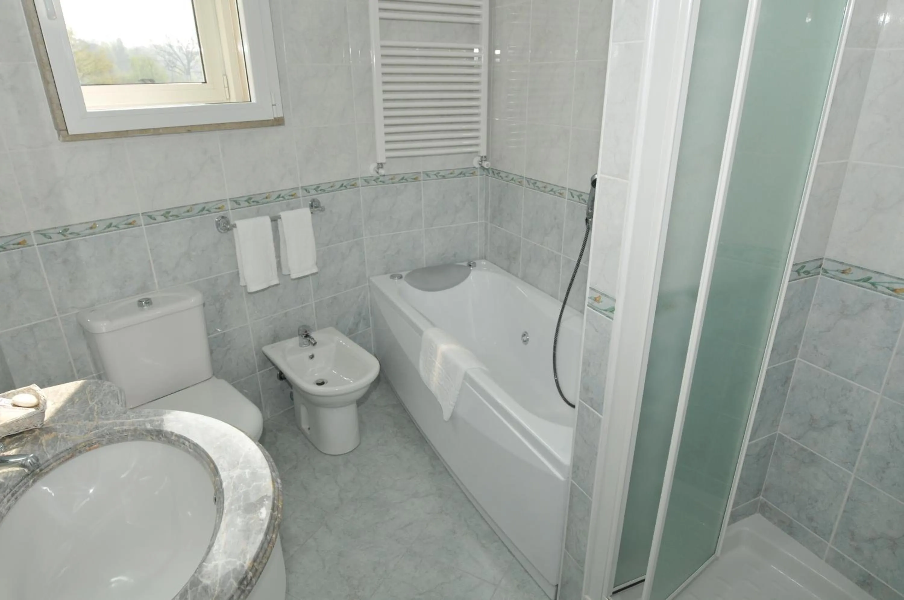 Shower in Hotel Fossati