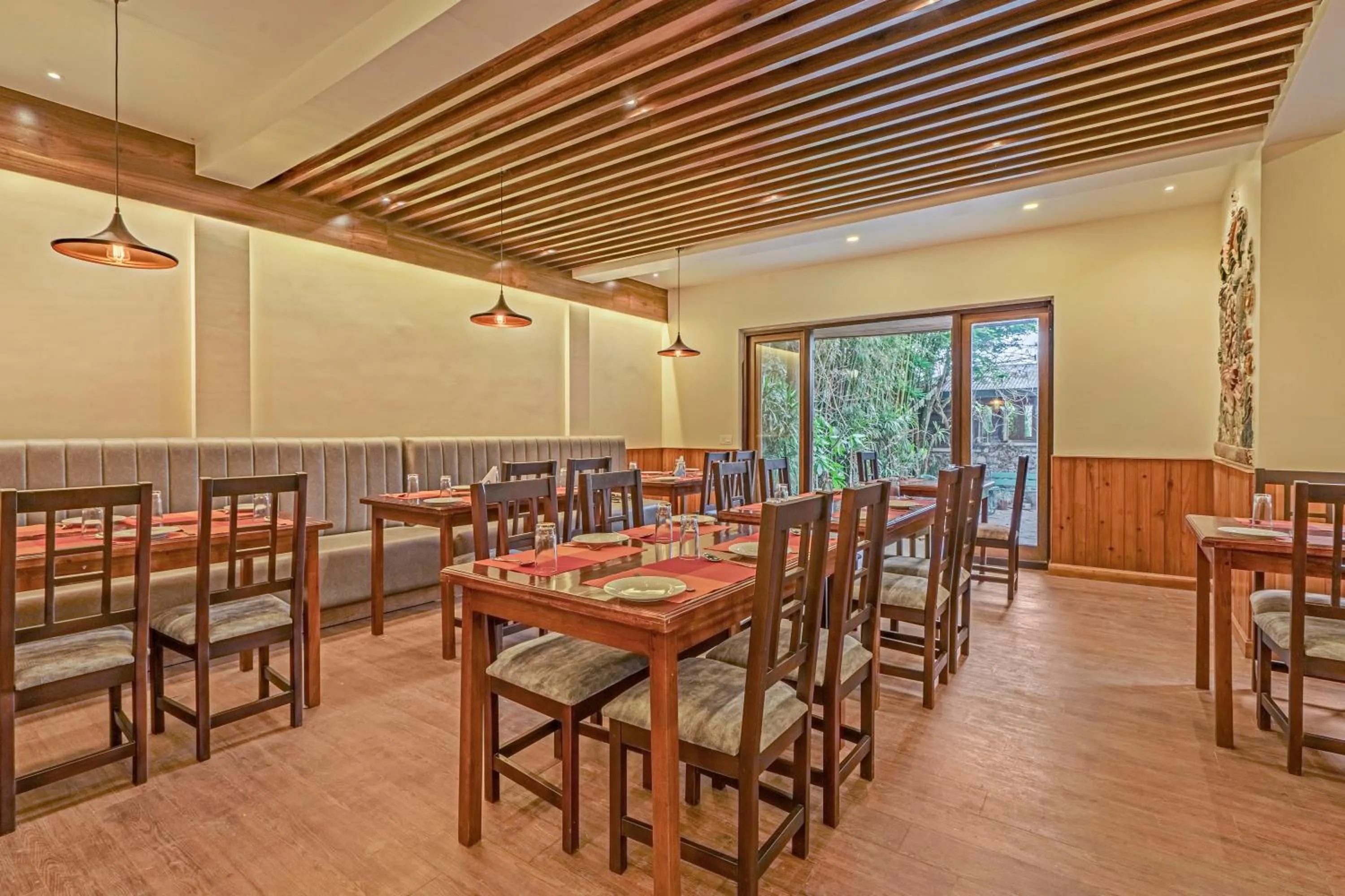 Restaurant/places to eat in Sterling Park Kalimpong