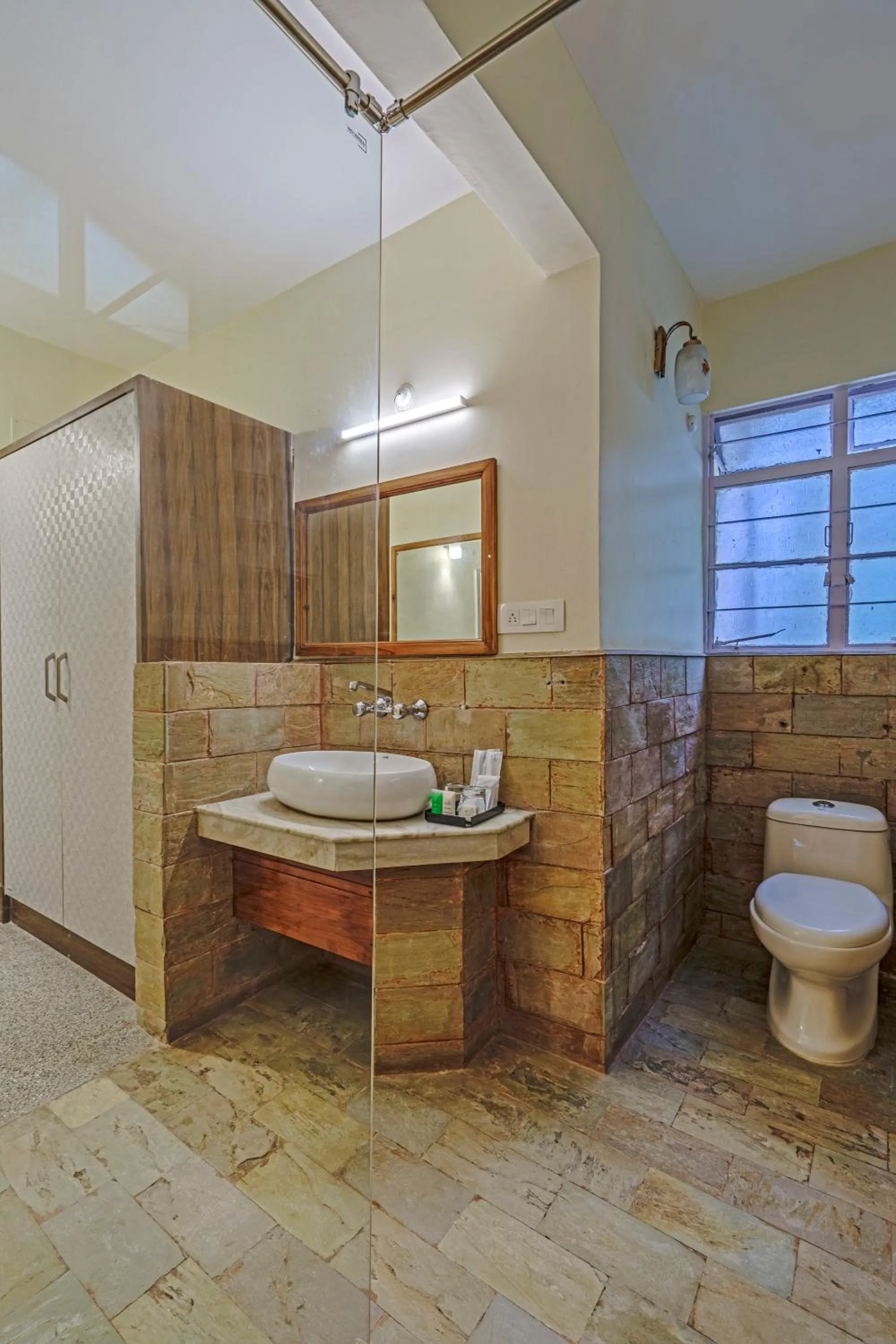 Bathroom in Sterling Park Kalimpong