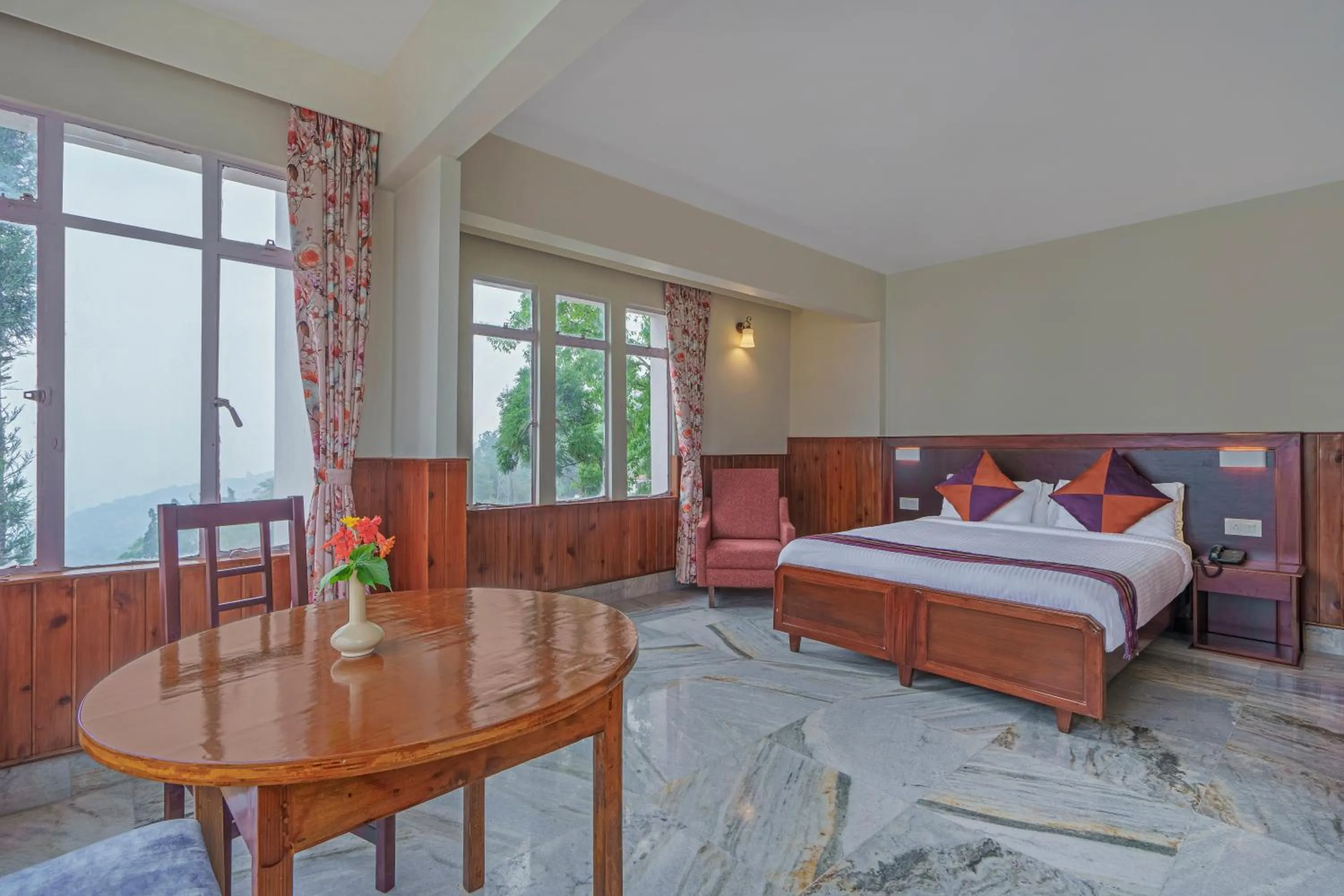 Photo of the whole room, Bed in Sterling Park Kalimpong