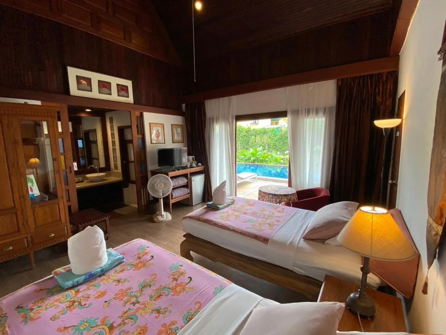 Bed in Sea Pines & Liberg