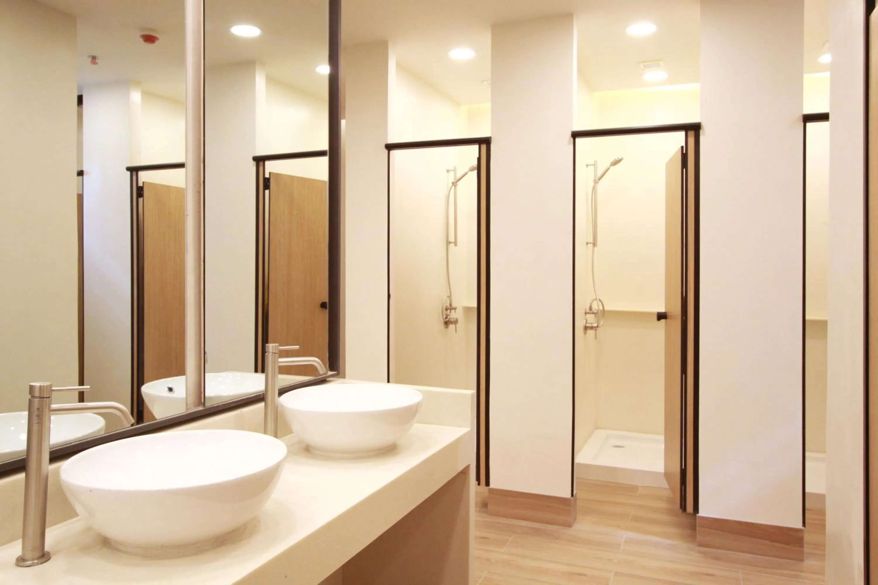 Shower in Lub d Manila Makati - Central Makati, Near Nightlife