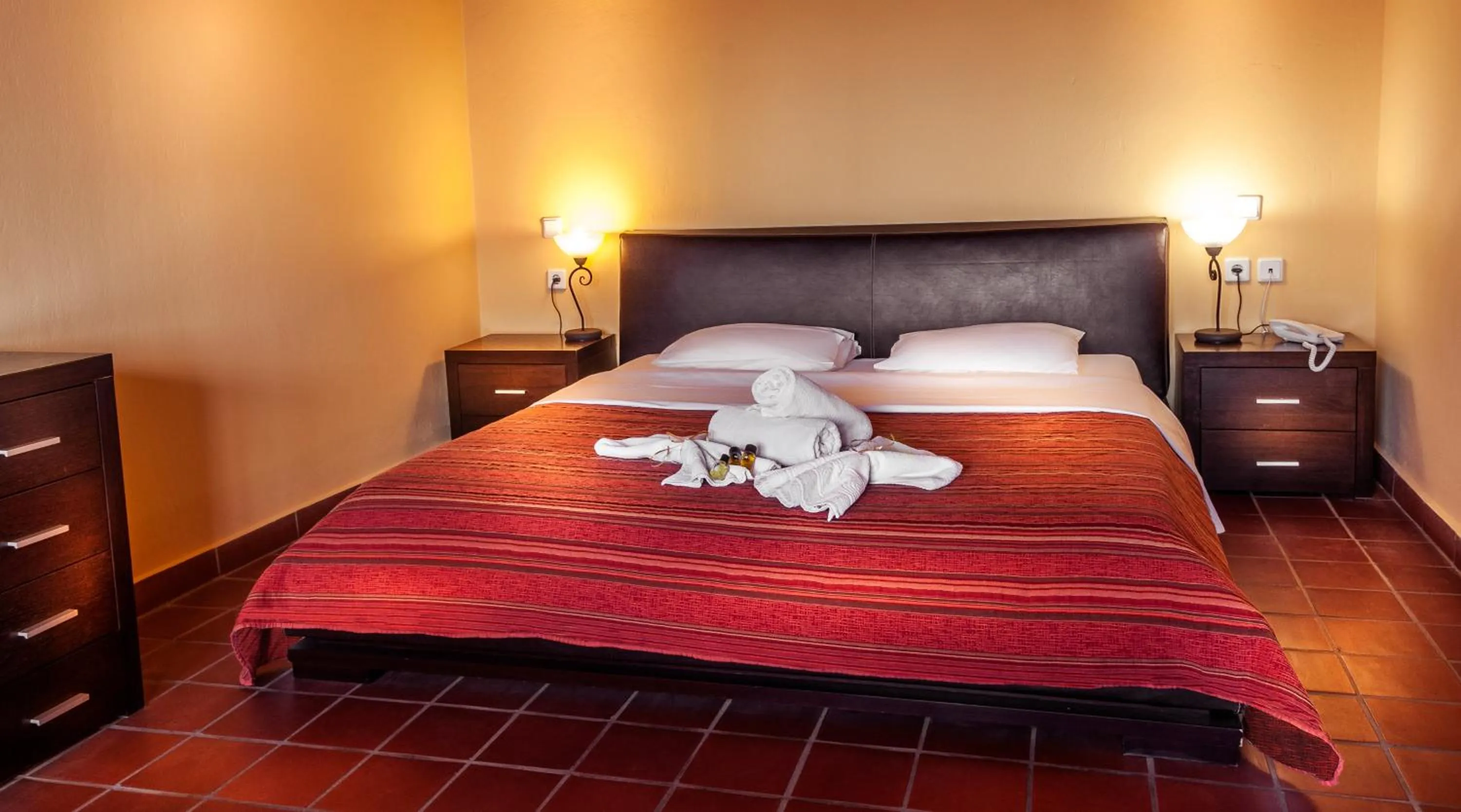 Bed in Kallisti Hotel