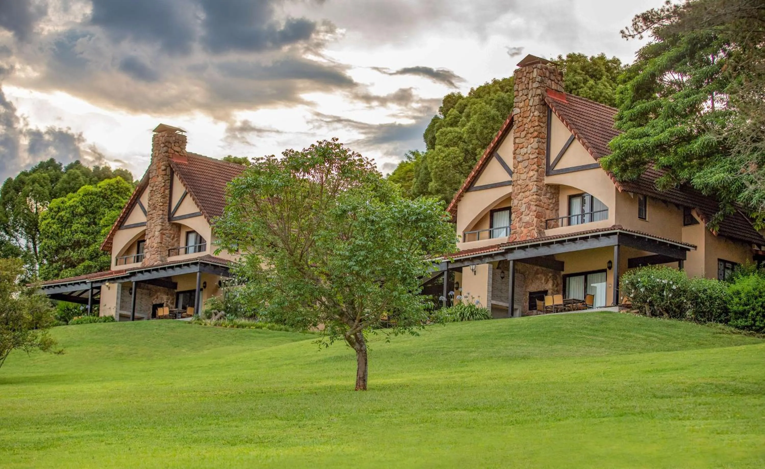 Property building in Pine Lake Resort