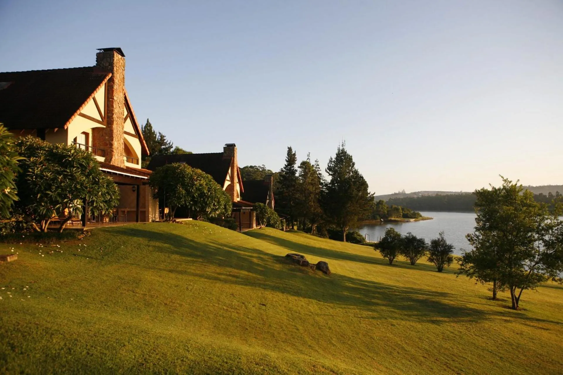 Property building in Pine Lake Resort