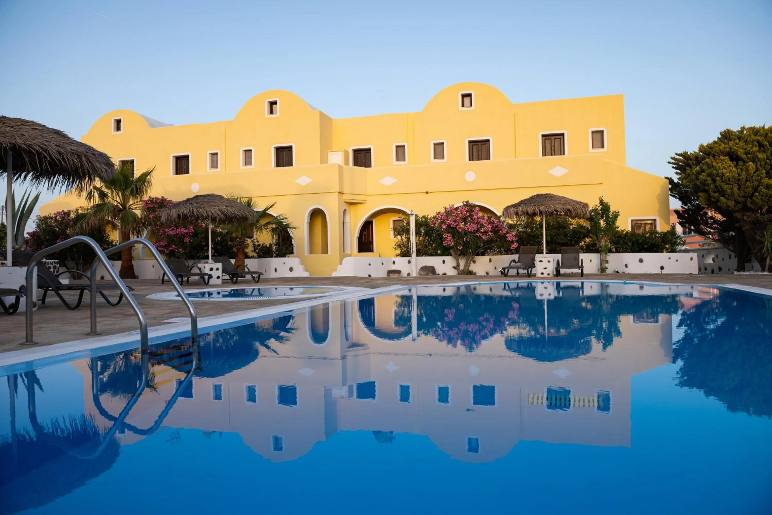 Property building in Mandilaria Studios