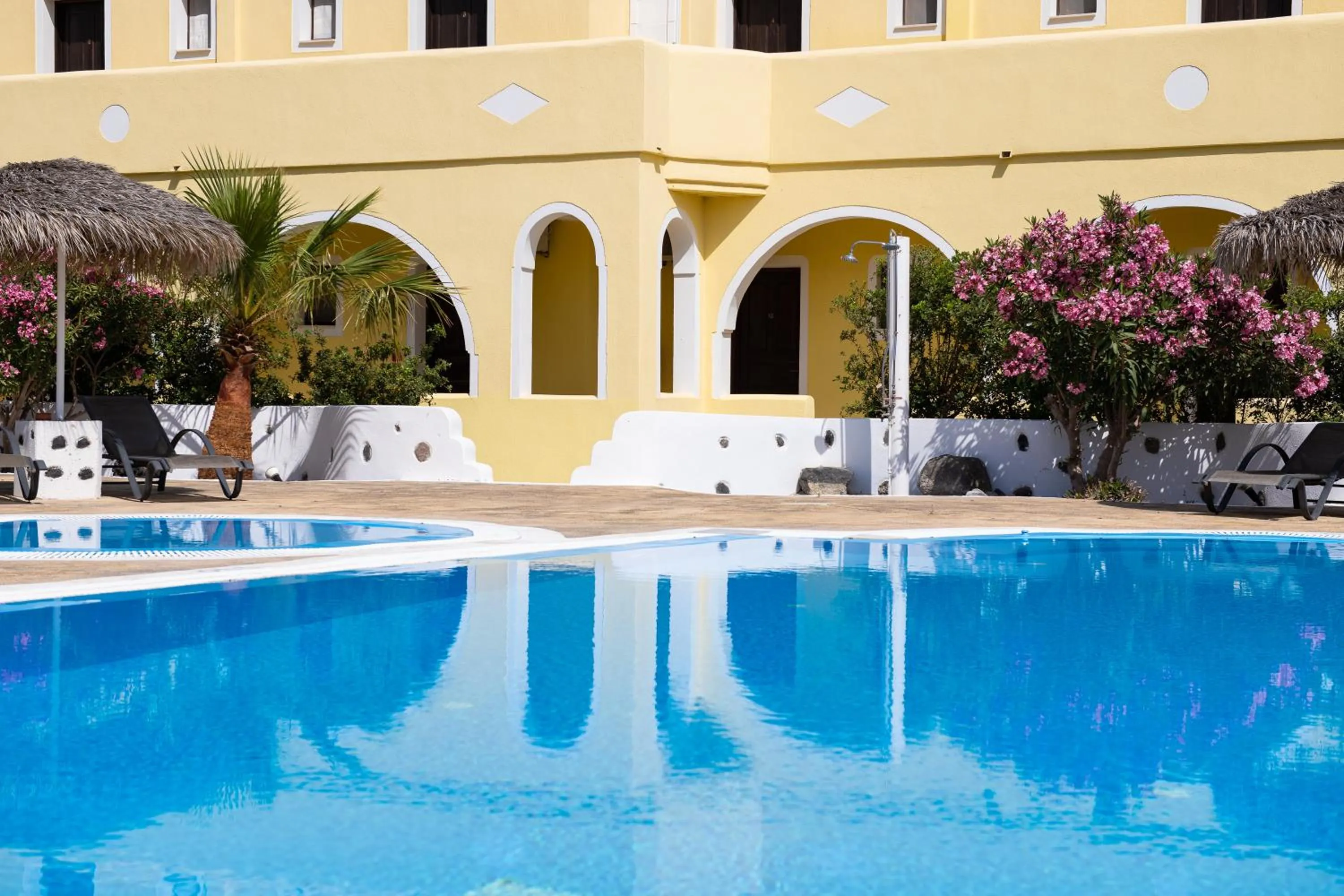 Property building in Mandilaria Studios