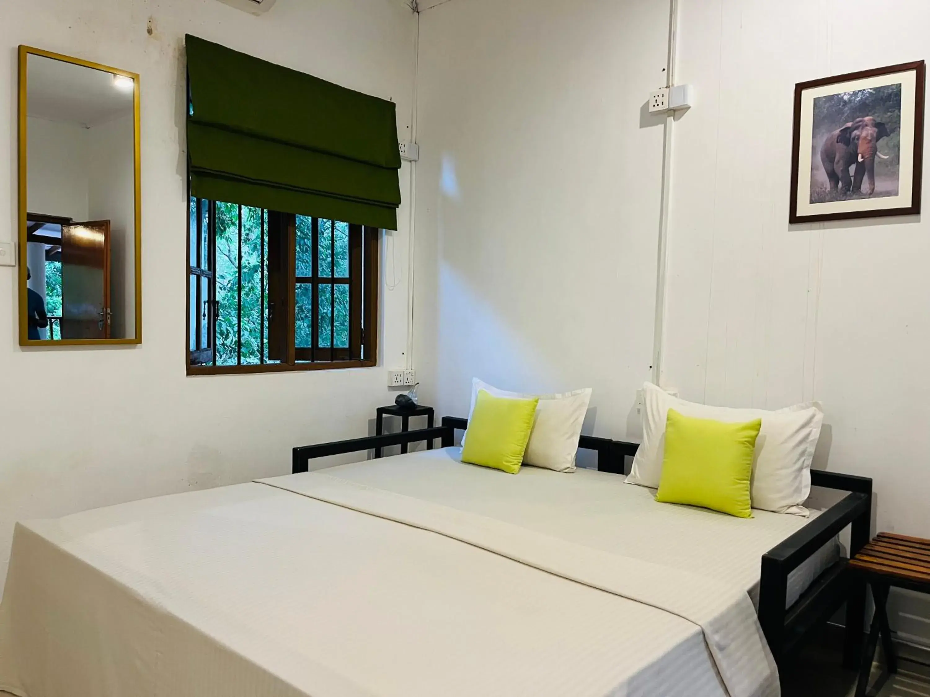 Triple Room with Garden View in Funky Leopard Safari Lodge Bordering Yala National Park Triple Room with Garden View in Funky Leopard Safari Lodge Bordering Yala National Park