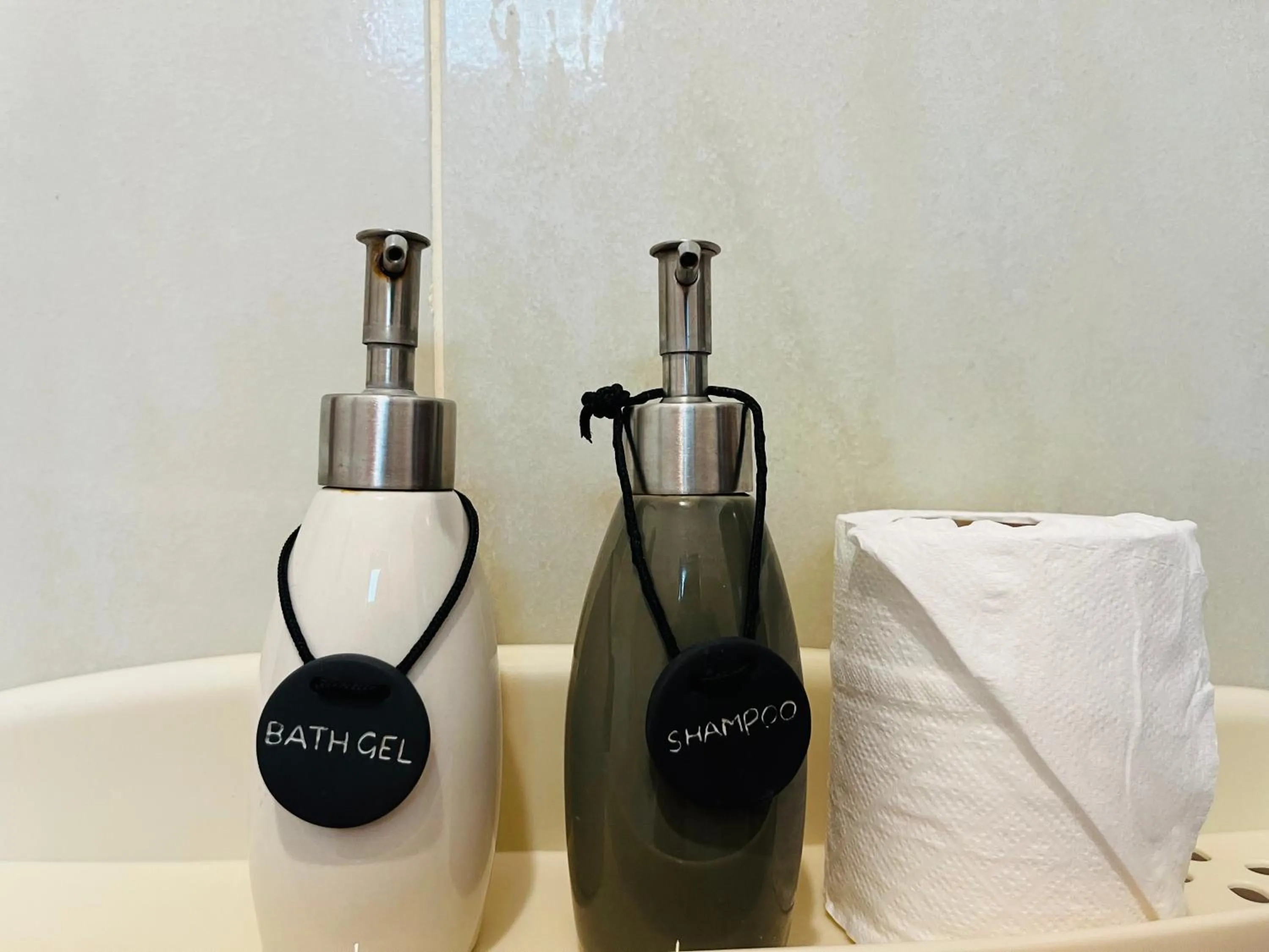 Shower in Funky Leopard Safari Lodge Bordering Yala National Park