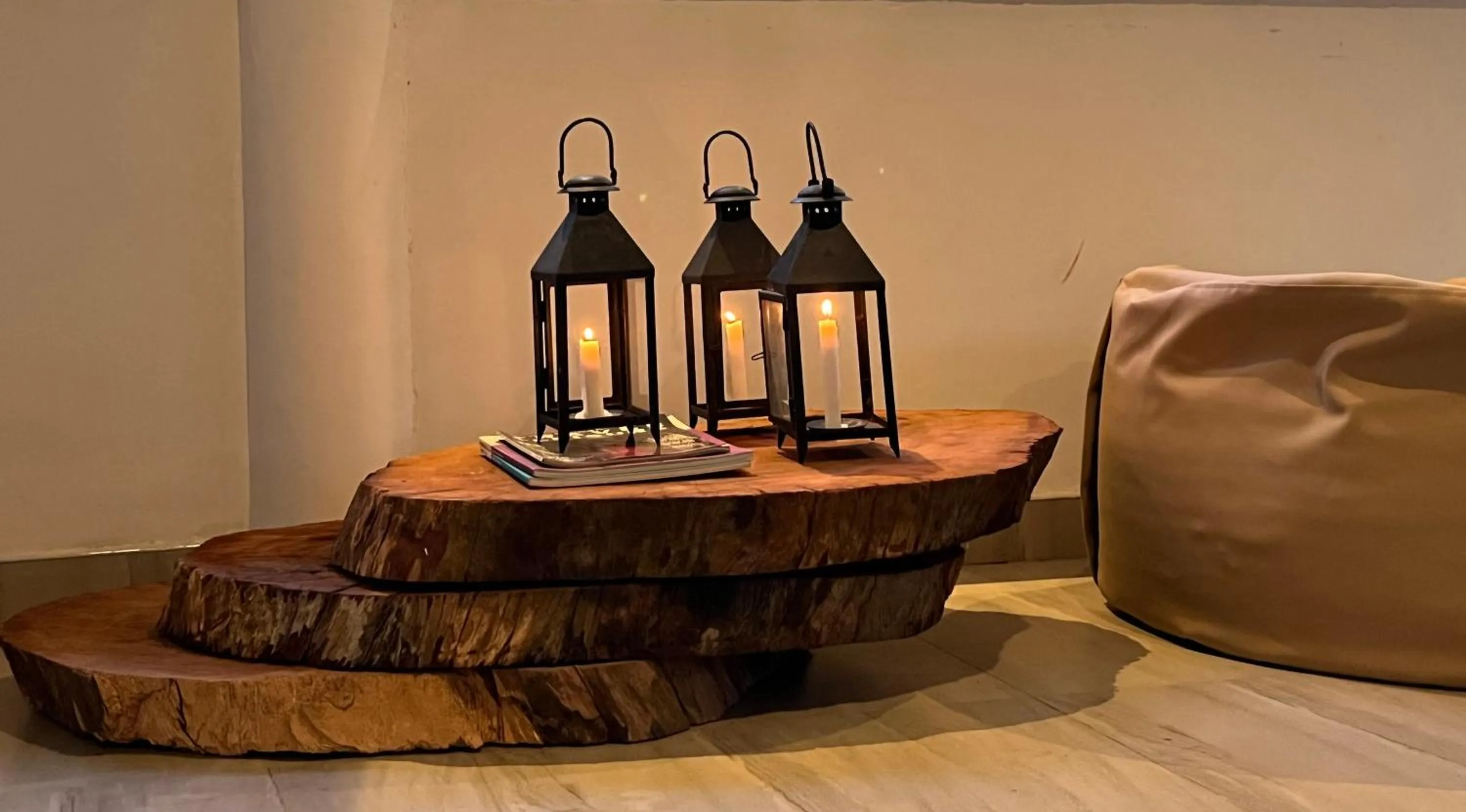 Decorative detail in Funky Leopard Safari Lodge Bordering Yala National Park