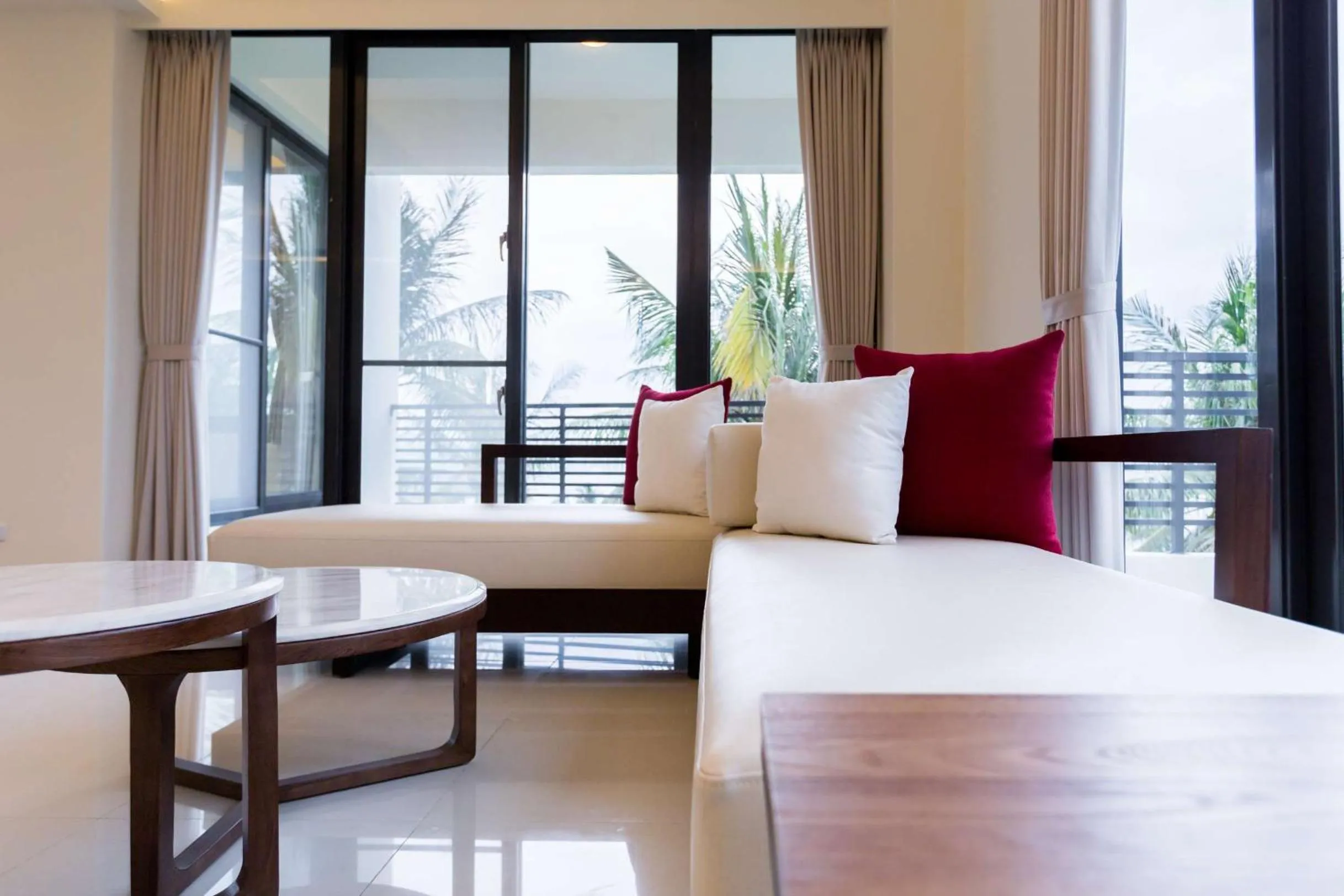 Bed in Rich Sunshine Inn