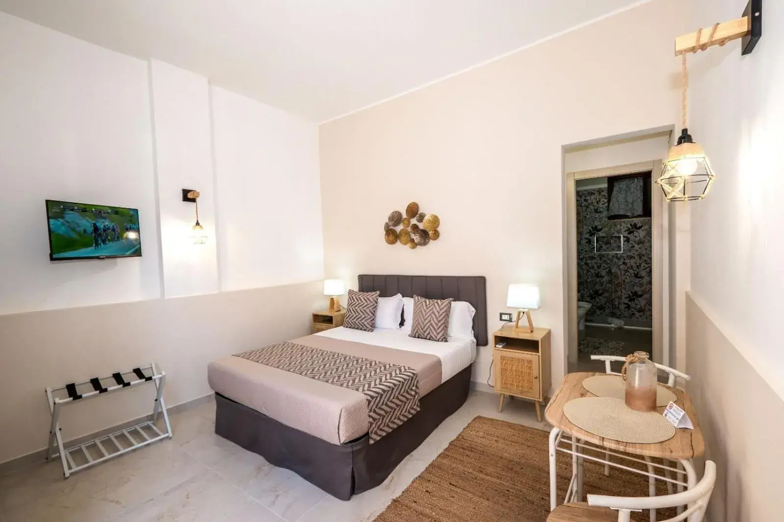 Deluxe Double Room Dependance in A Casa Di... Aurora 2 Deluxe Double Room Dependance in A Casa Di... Aurora 2
