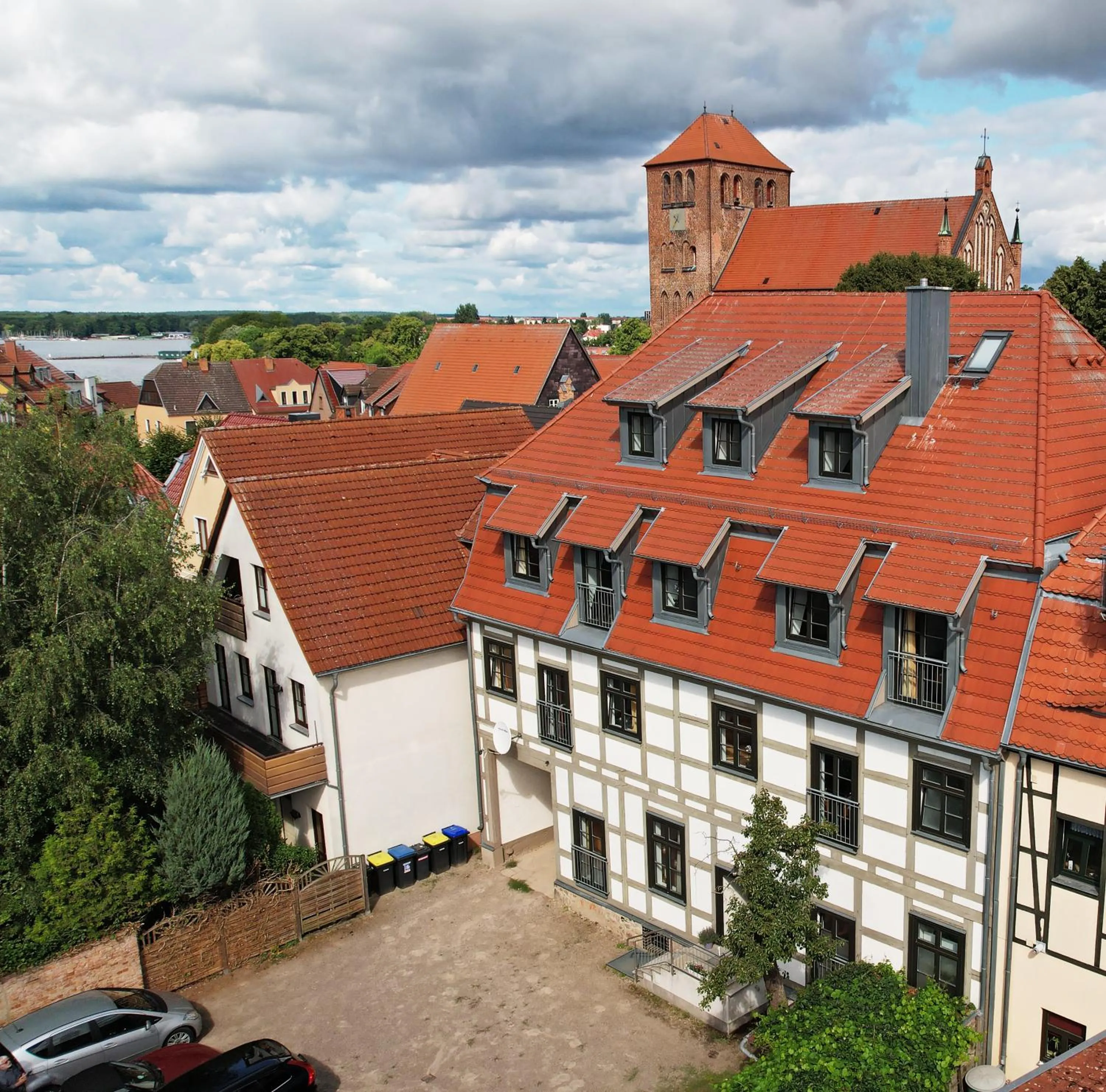 Property building in Hotel Waren-Alte Warener Zeitung