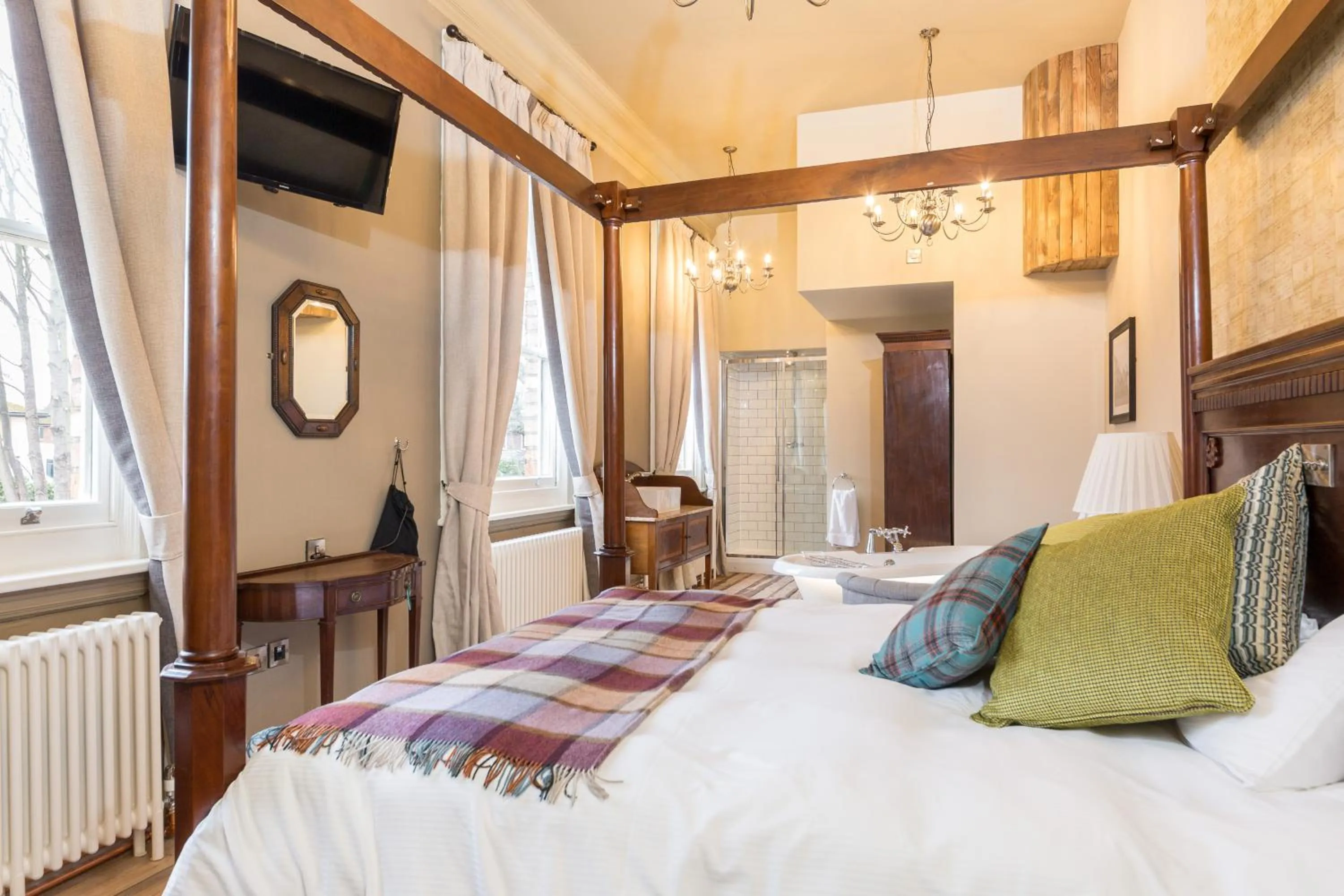 Bed in The Bull Hotel