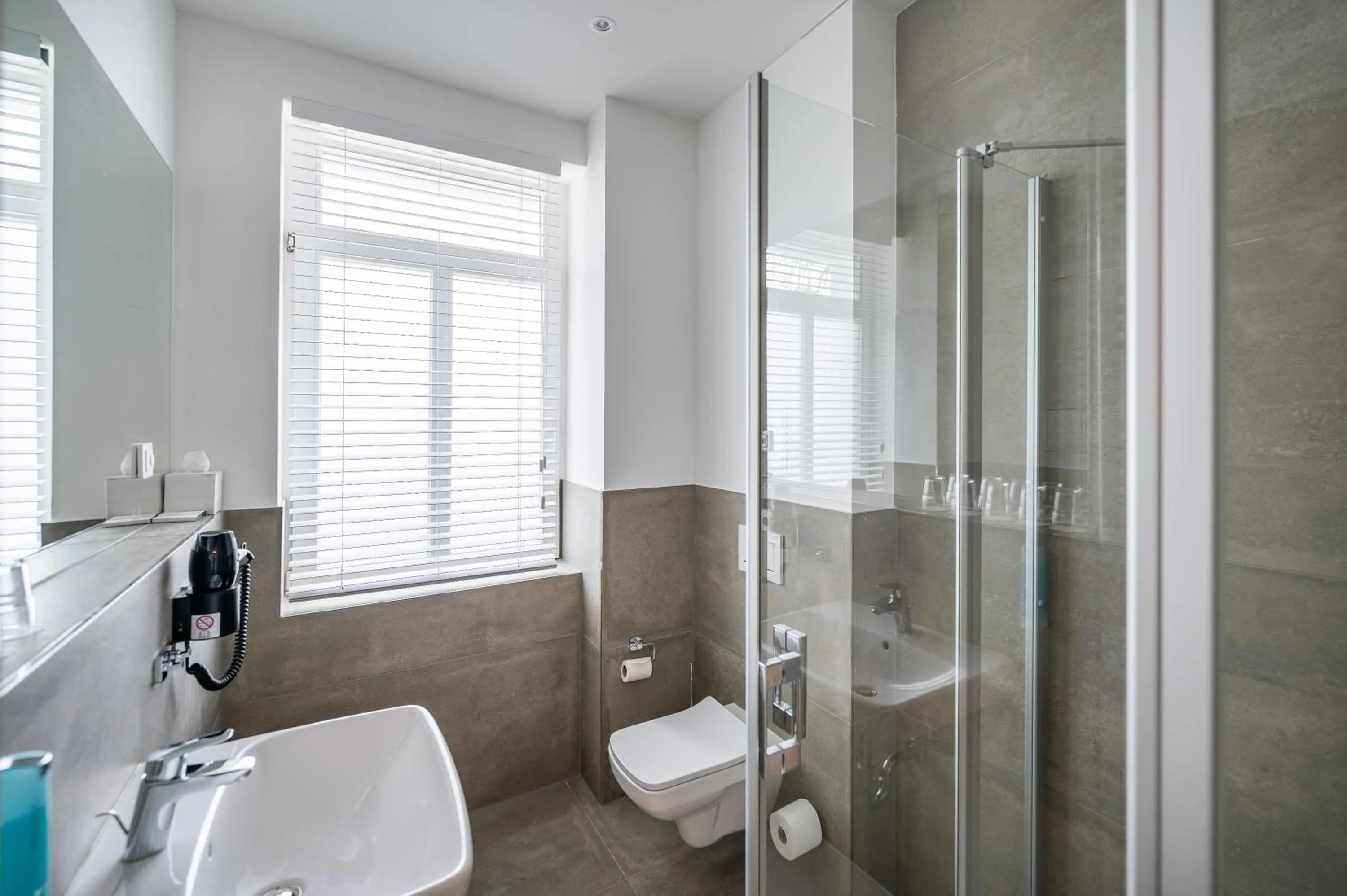 Shower in Strandvilla Glückauf