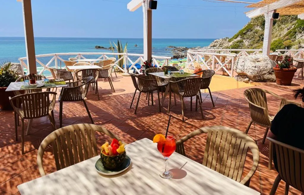 Restaurant/places to eat in Hotel Grotticelle