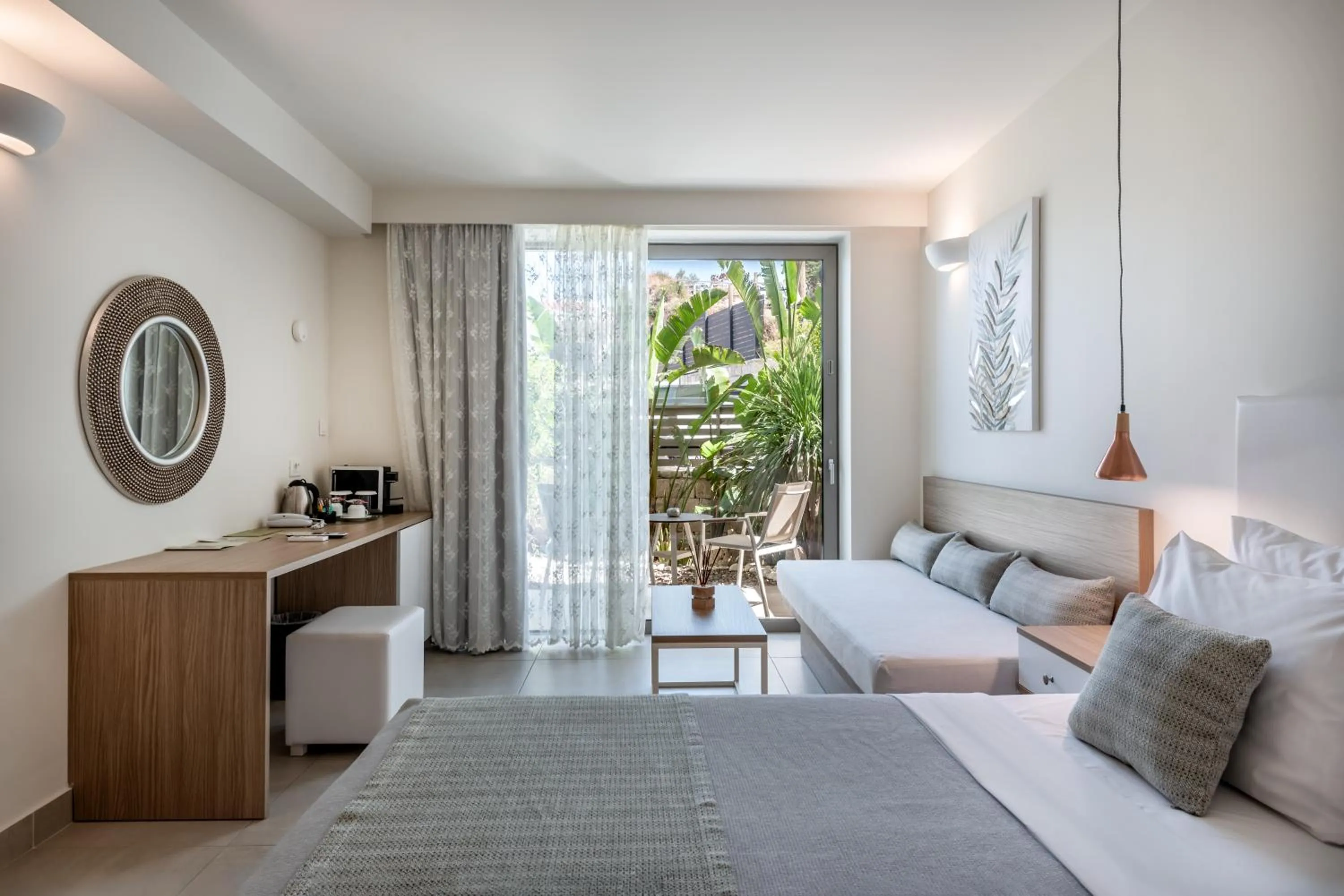 Bedroom, Bed in Aloe Boutique Hotel & Suites - adults only