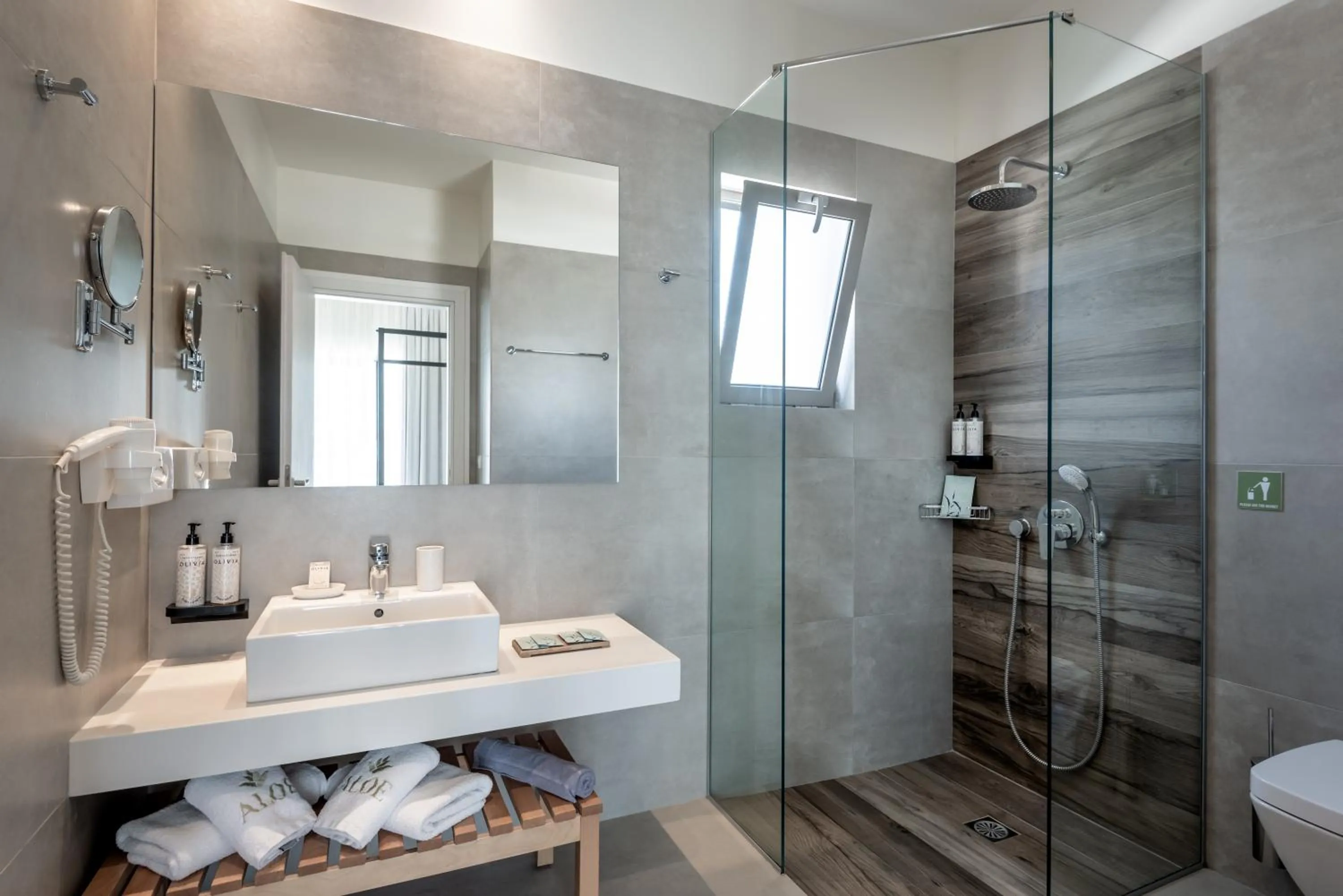 Bathroom in Aloe Boutique Hotel & Suites - adults only