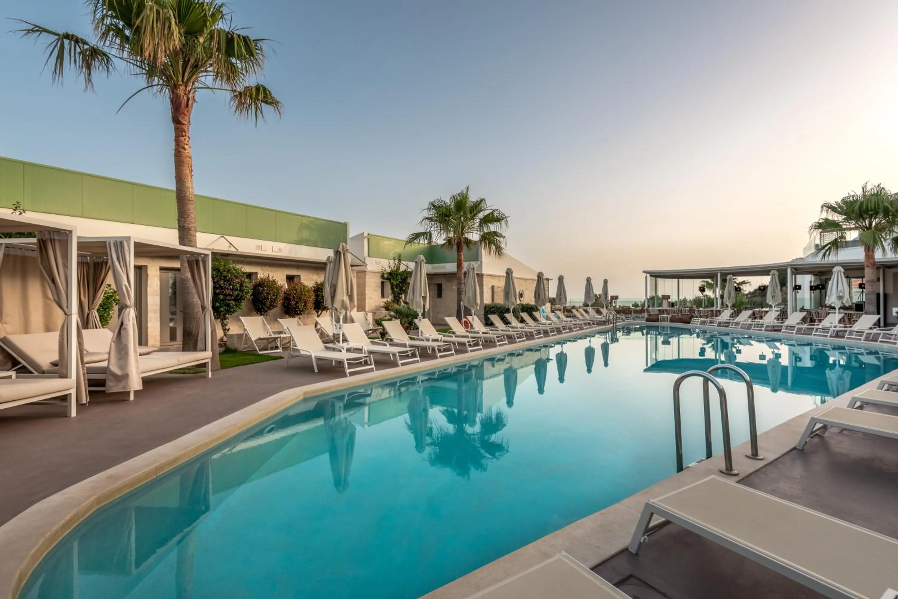 Swimming pool in Aloe Boutique Hotel & Suites - adults only