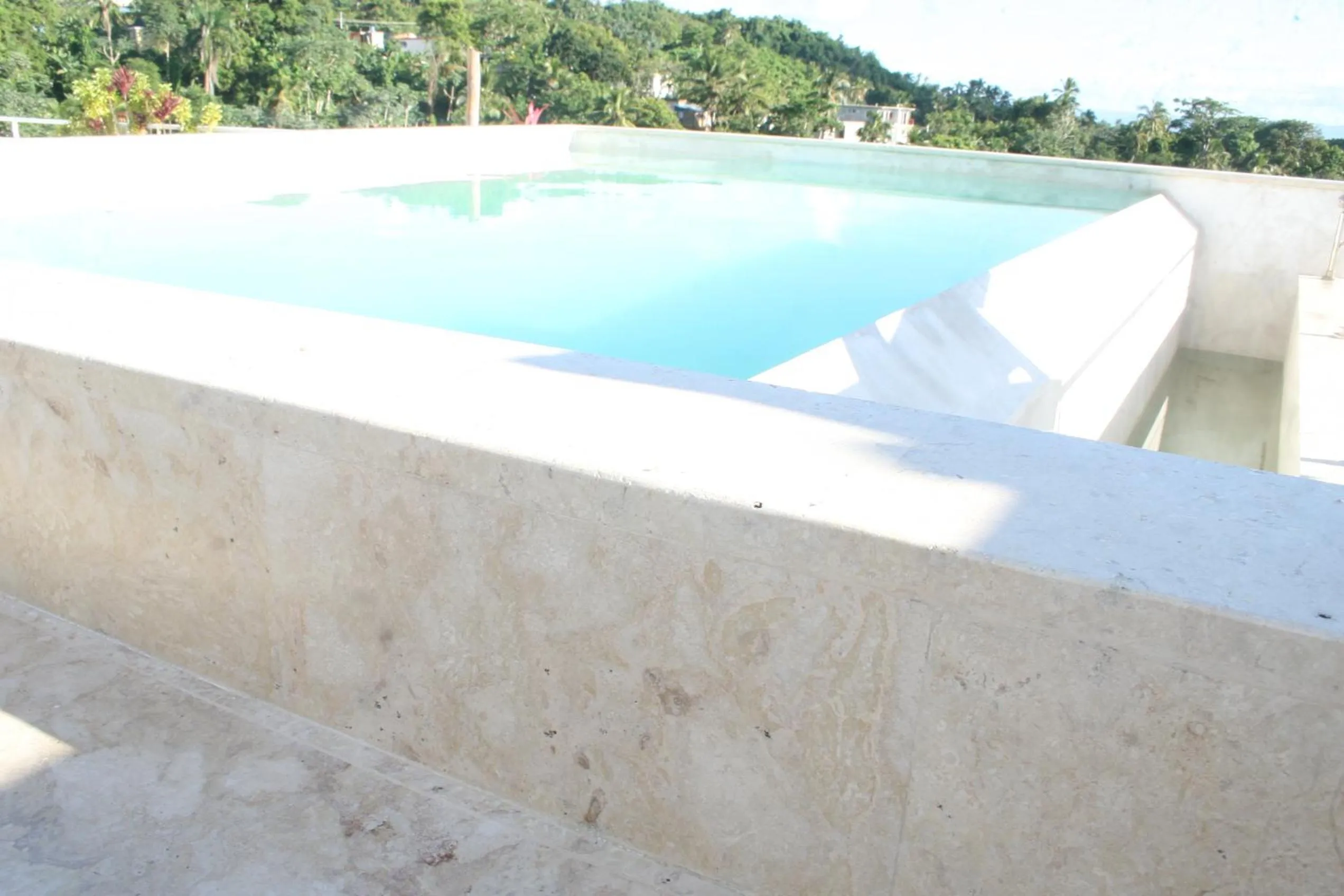 Swimming pool in Figaro Hotel Samana