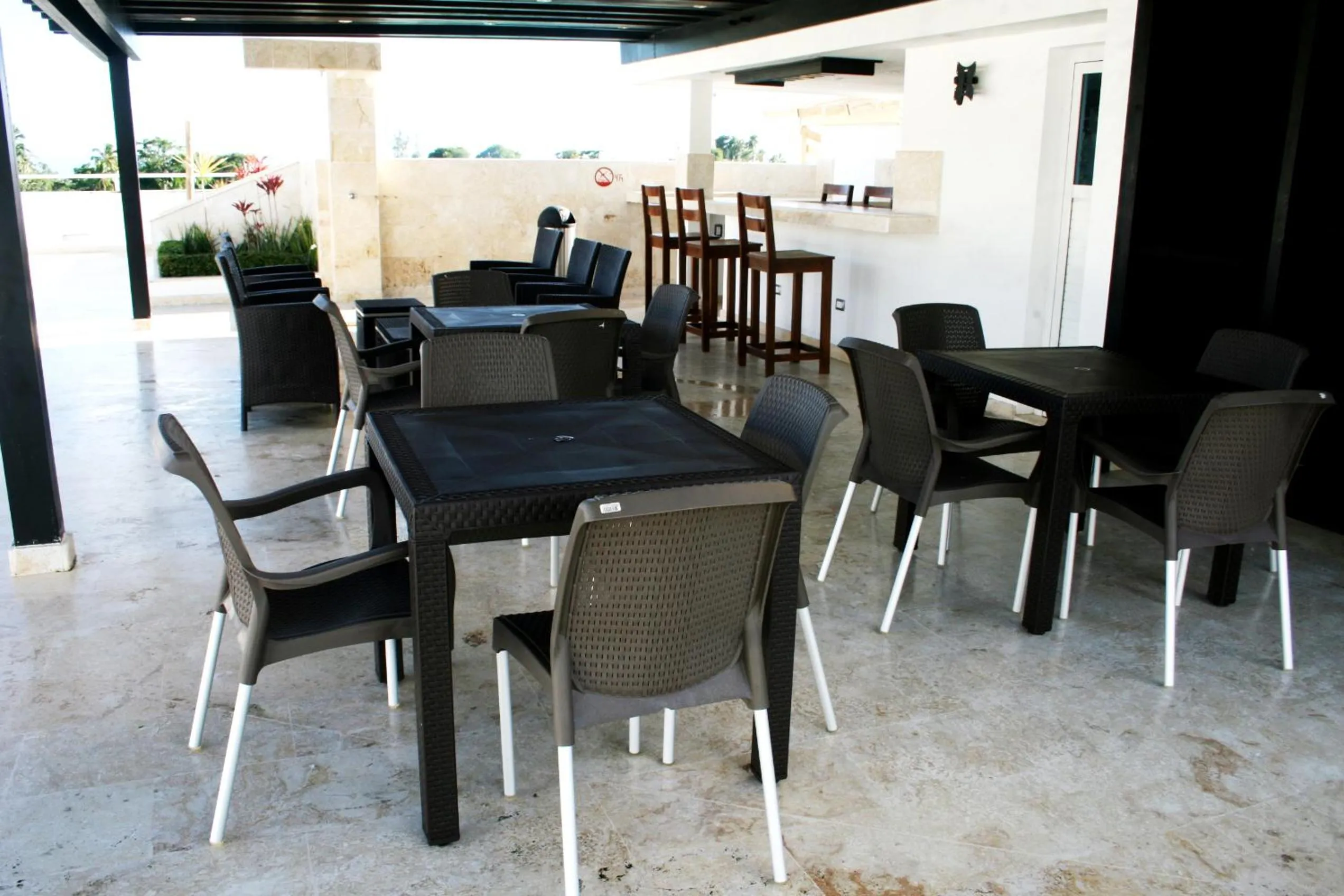 Swimming pool in Figaro Hotel Samana