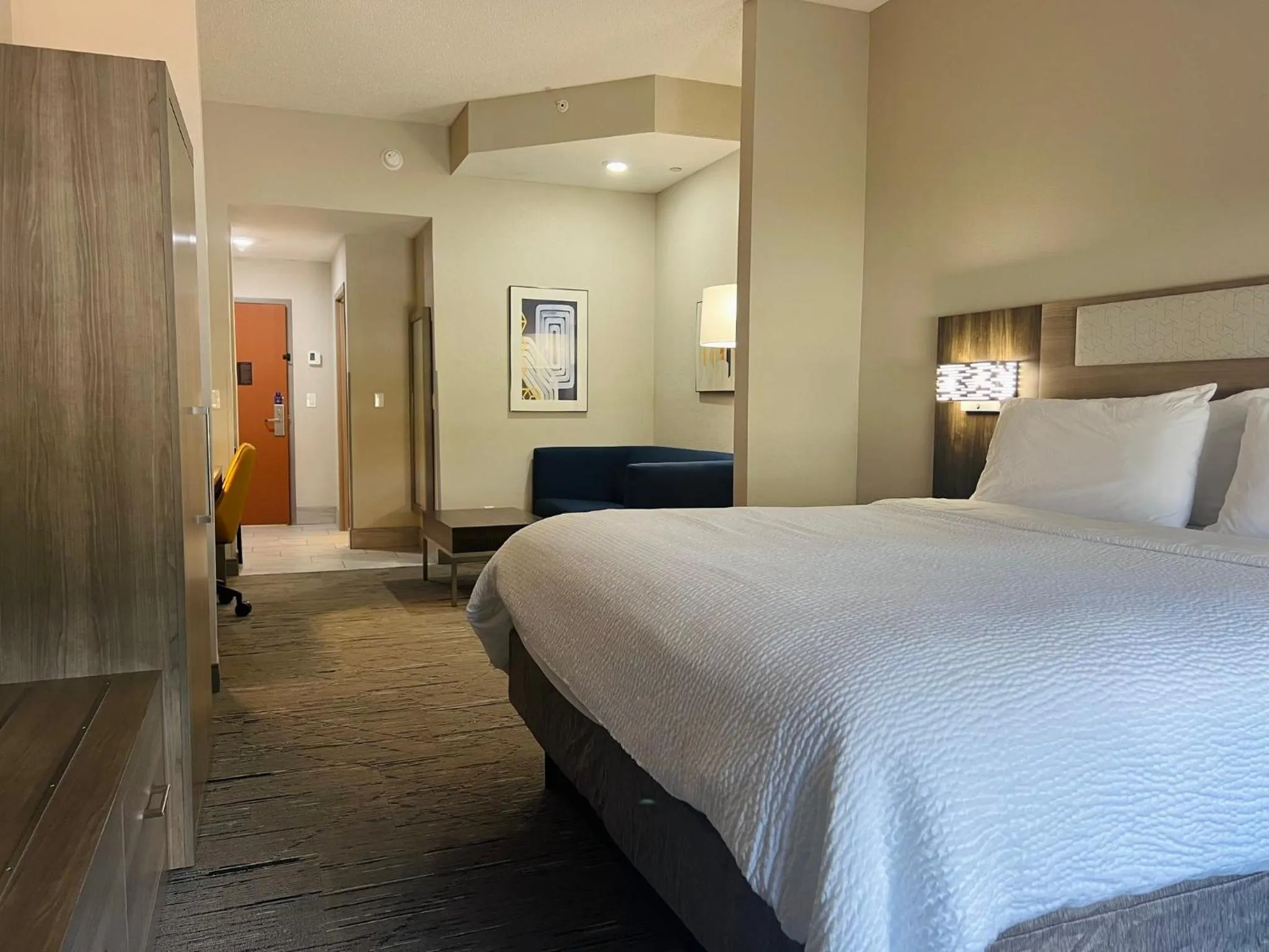 Photo of the whole room, Bed in Holiday Inn Express & Suites Sebring by IHG