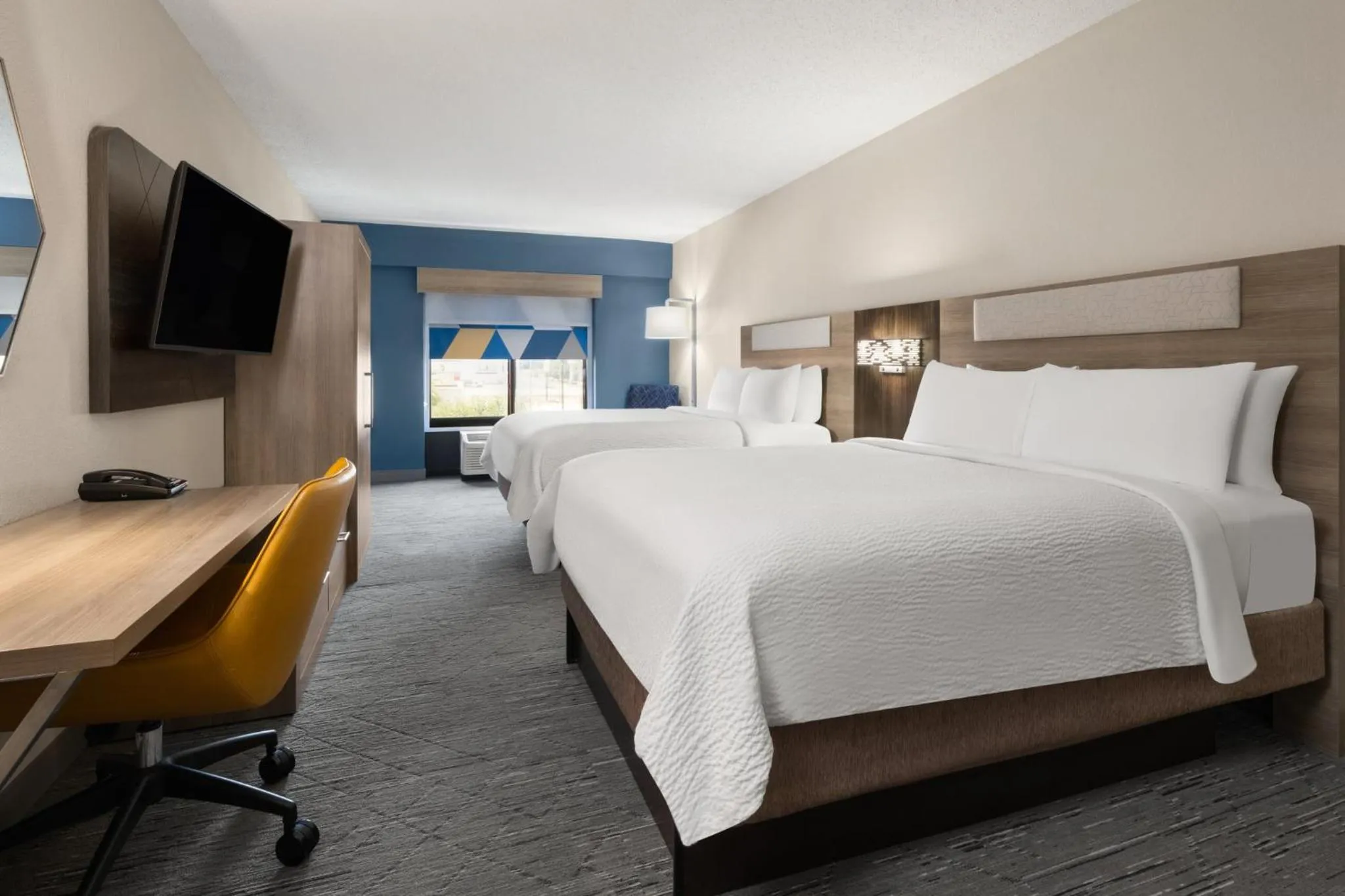 Photo of the whole room, Bed in Holiday Inn Express & Suites Sebring by IHG