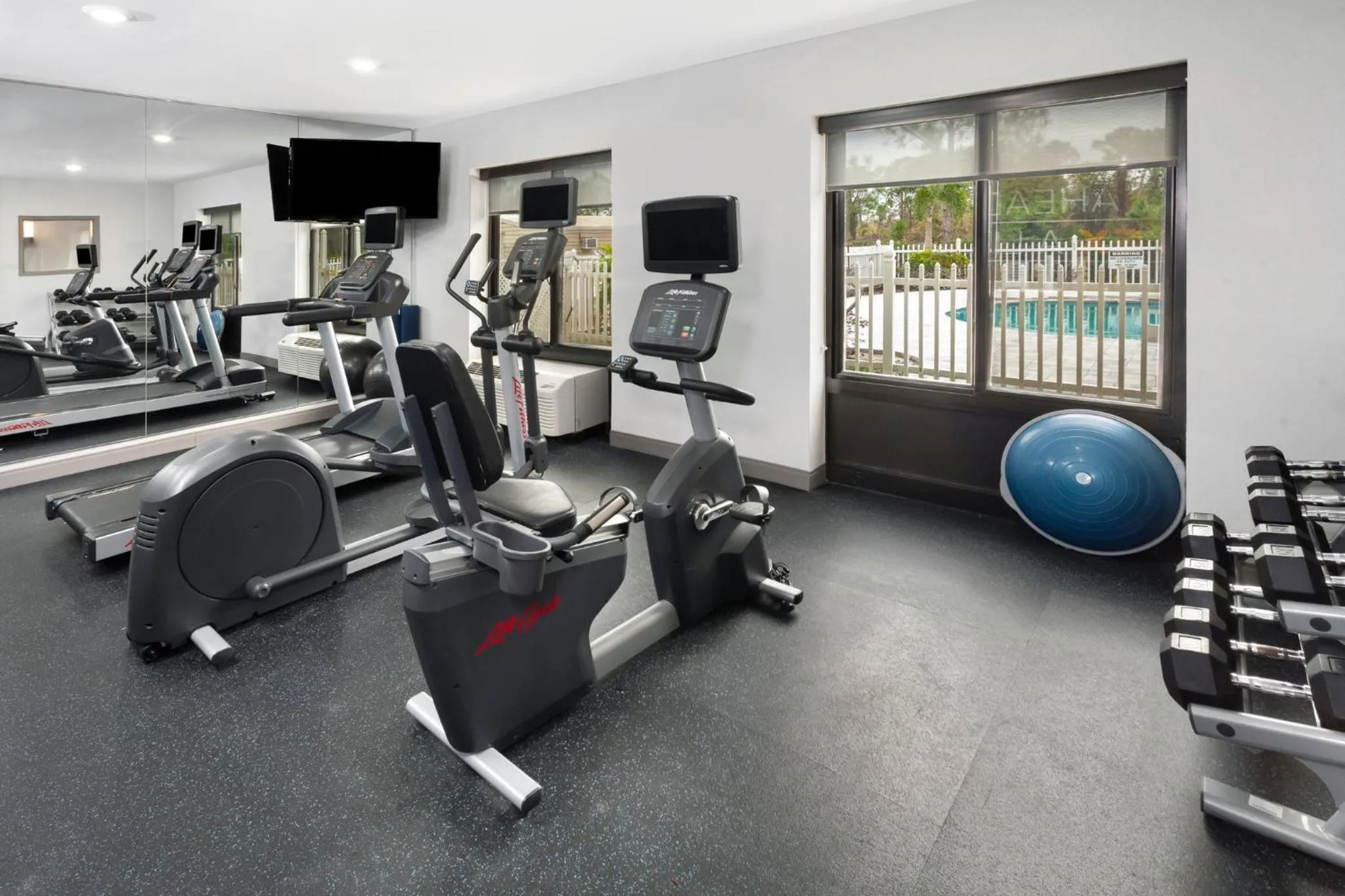 Fitness centre/facilities in Holiday Inn Express & Suites Sebring by IHG