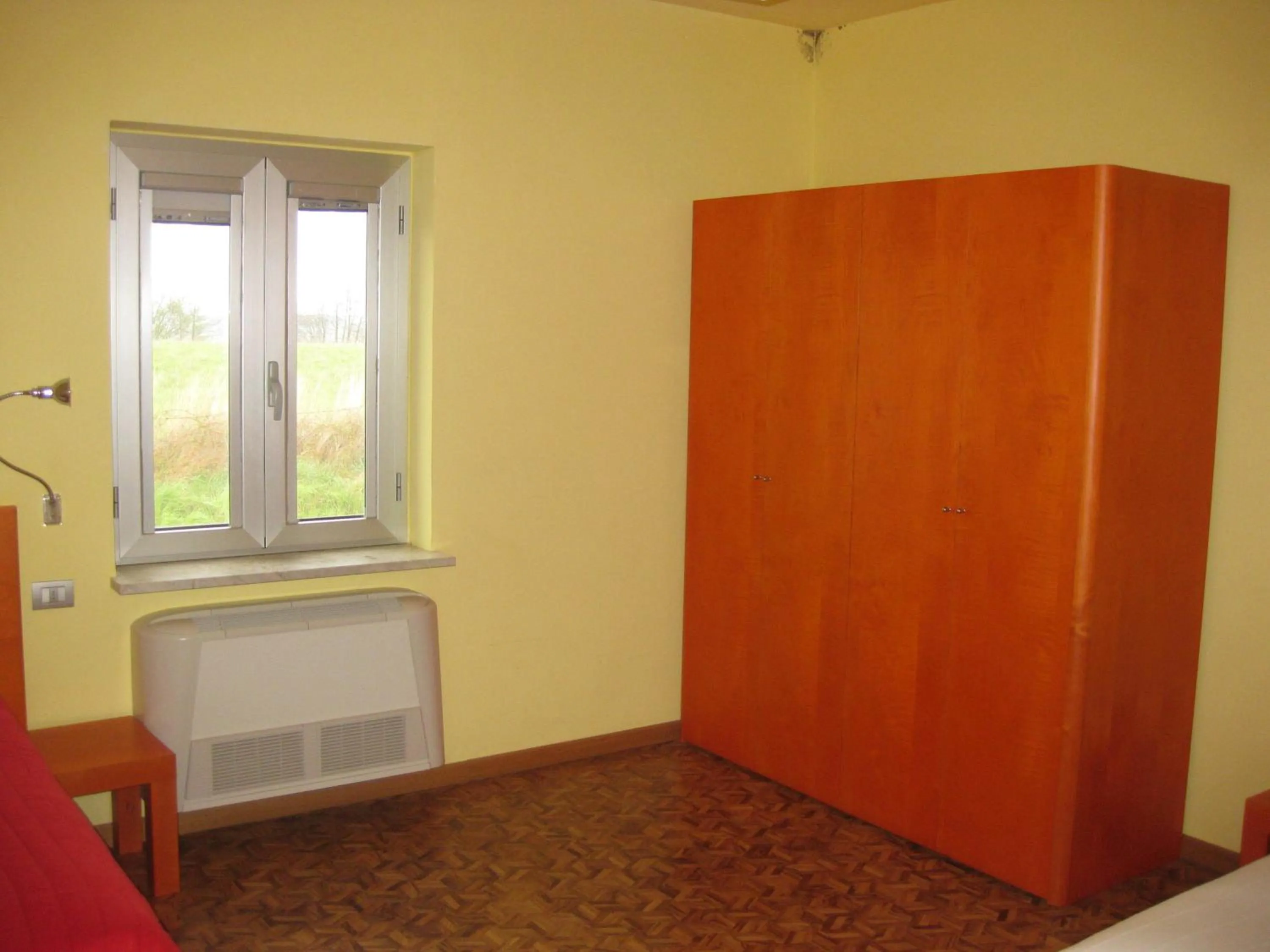 Photo of the whole room, Bed in San Lorenzo Si Alberga