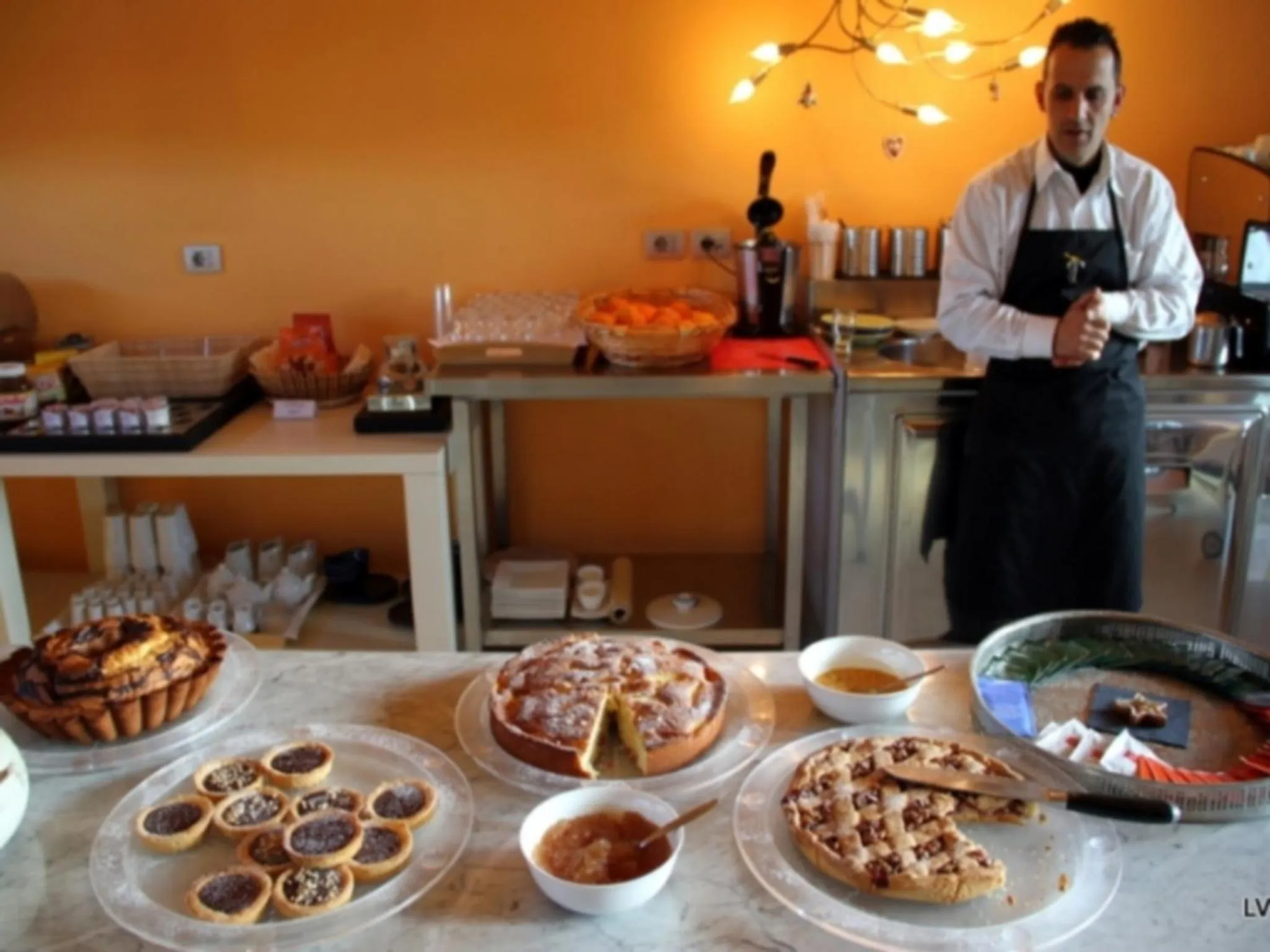 Buffet breakfast in San Lorenzo Si Alberga