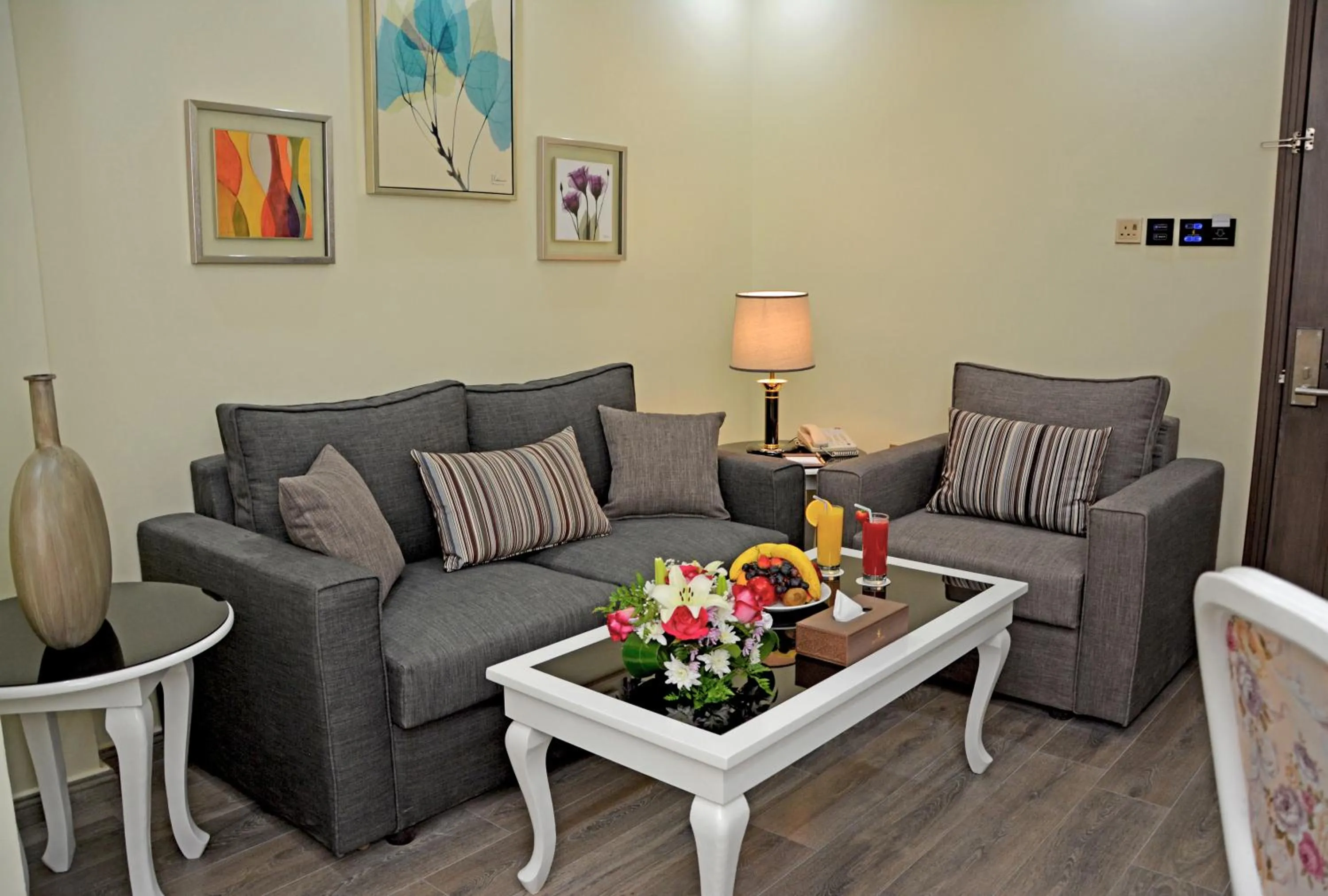 Living room in Golden Bujari AlUlaya Hotel