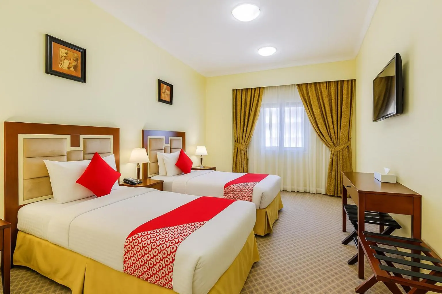 Bed in Ruwi Hotel Apartments, Sharjah