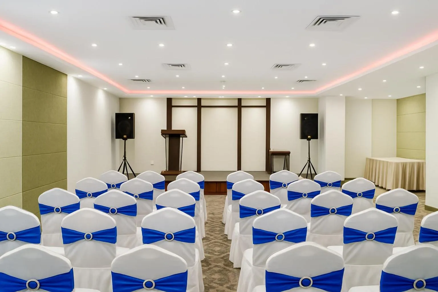 Meeting/conference room in Ruwi Hotel Apartments, Sharjah